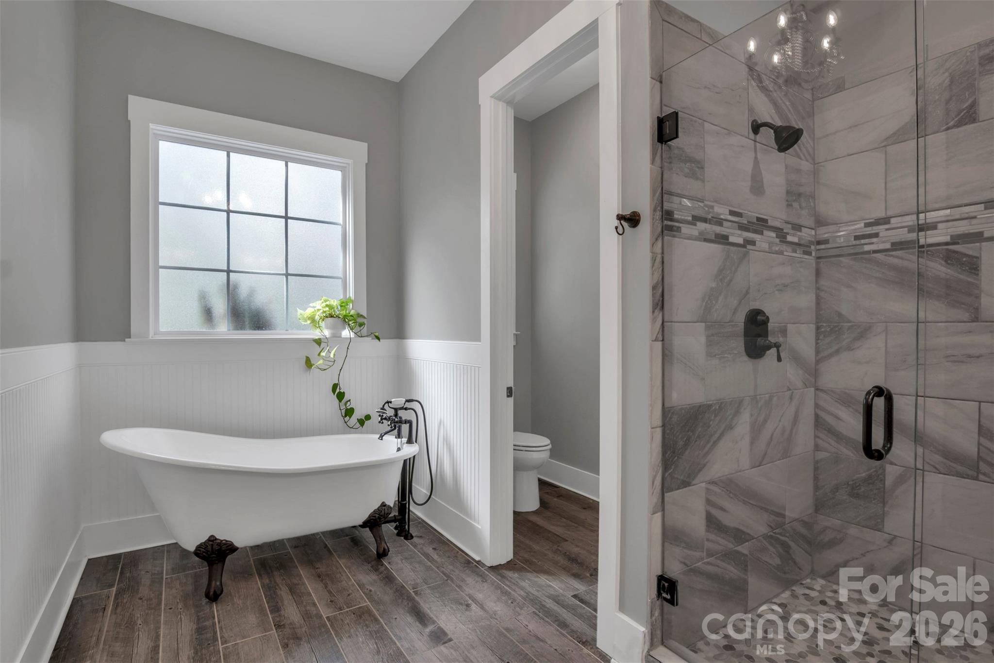 570 Deanne Drive