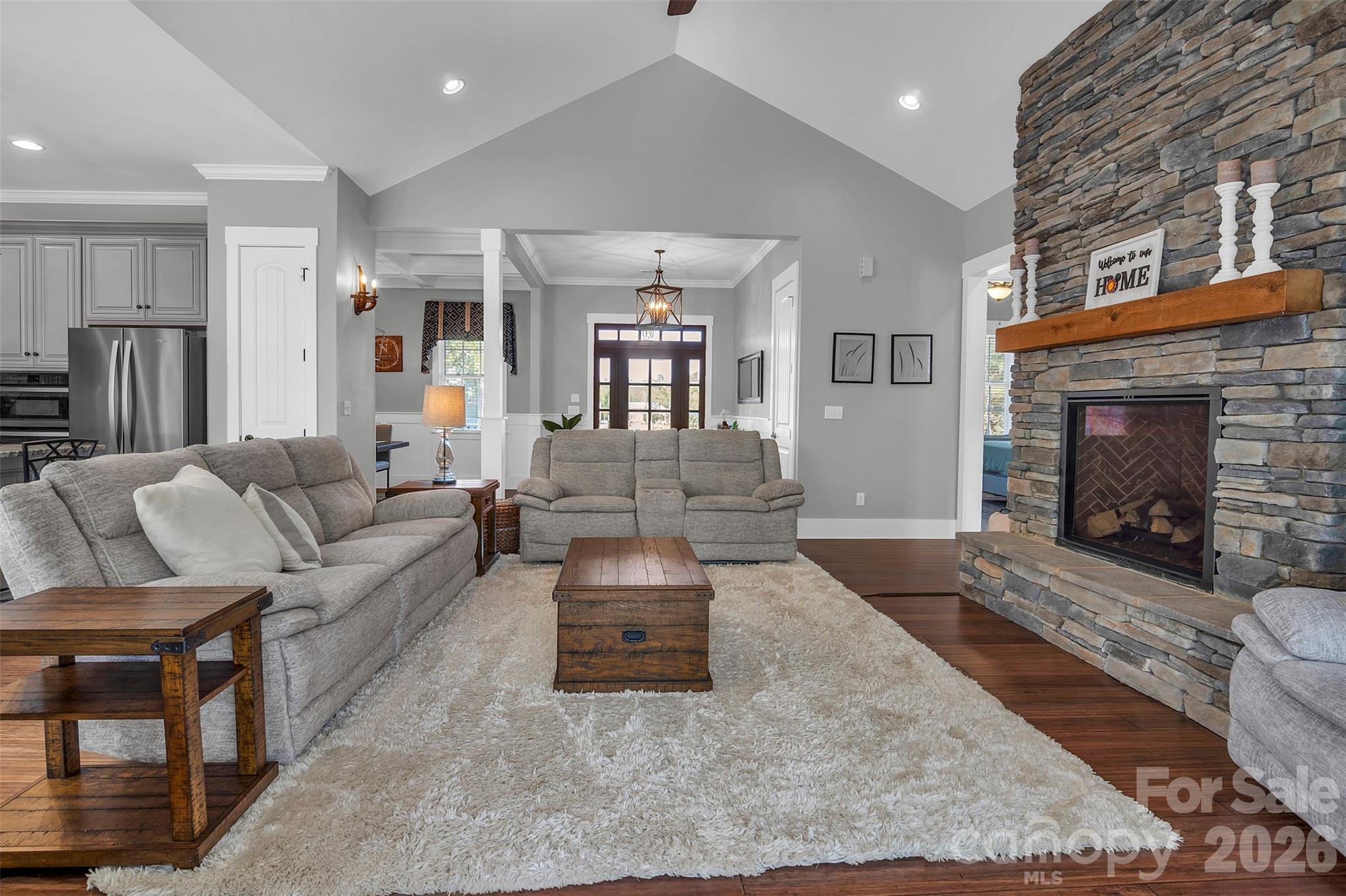 570 Deanne Drive