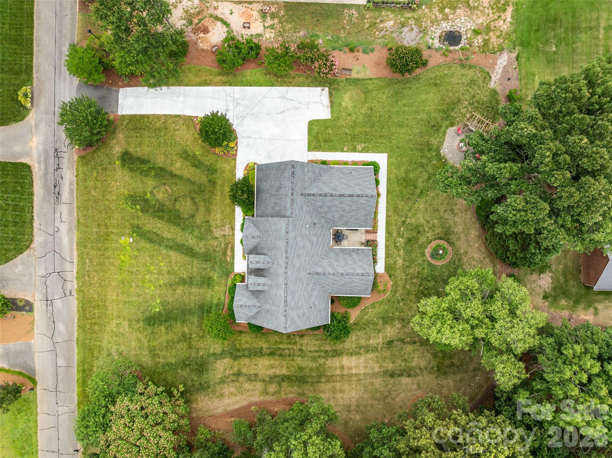 1135 Hunter Trail Court