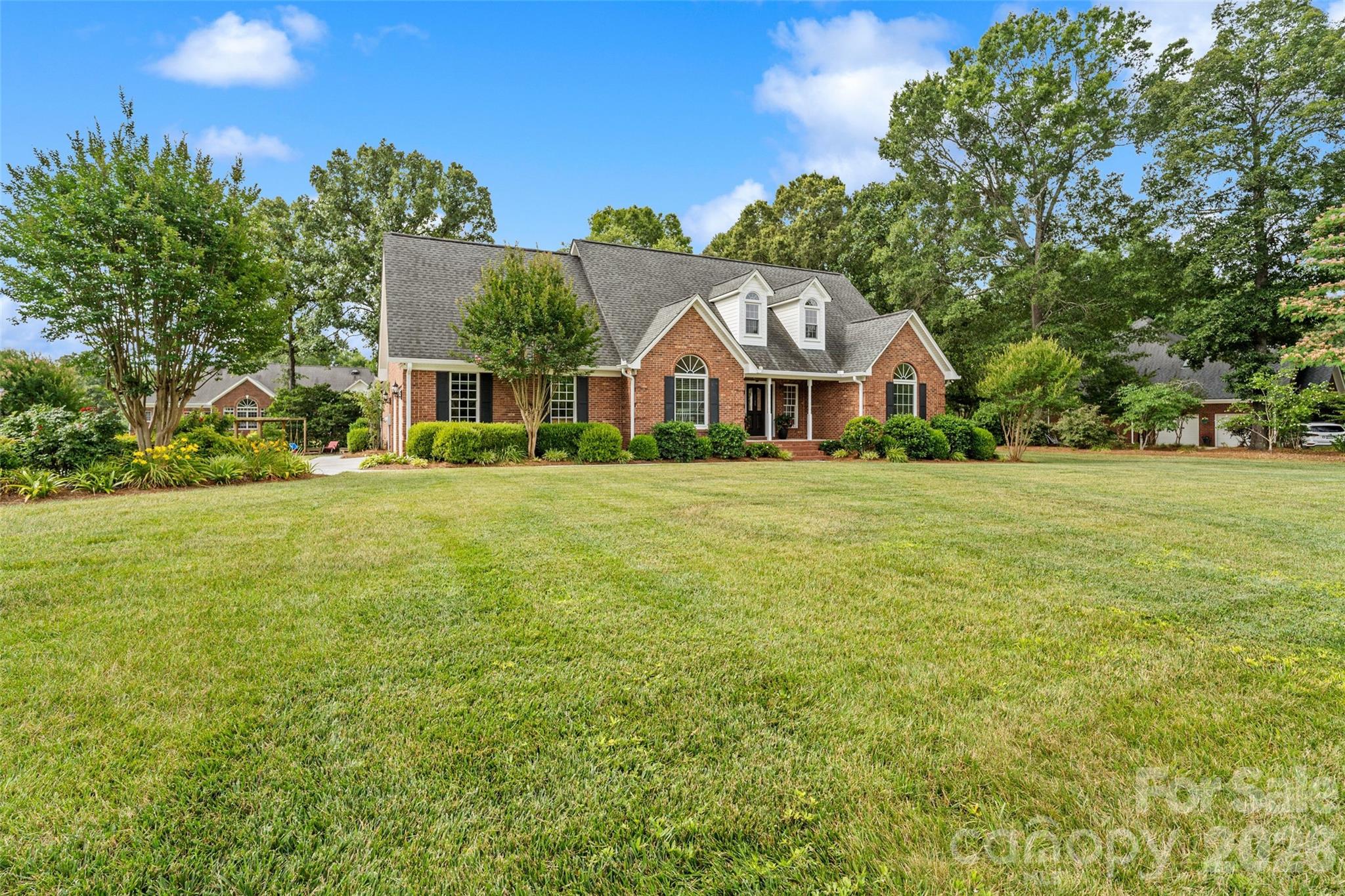 1135 Hunter Trail Court