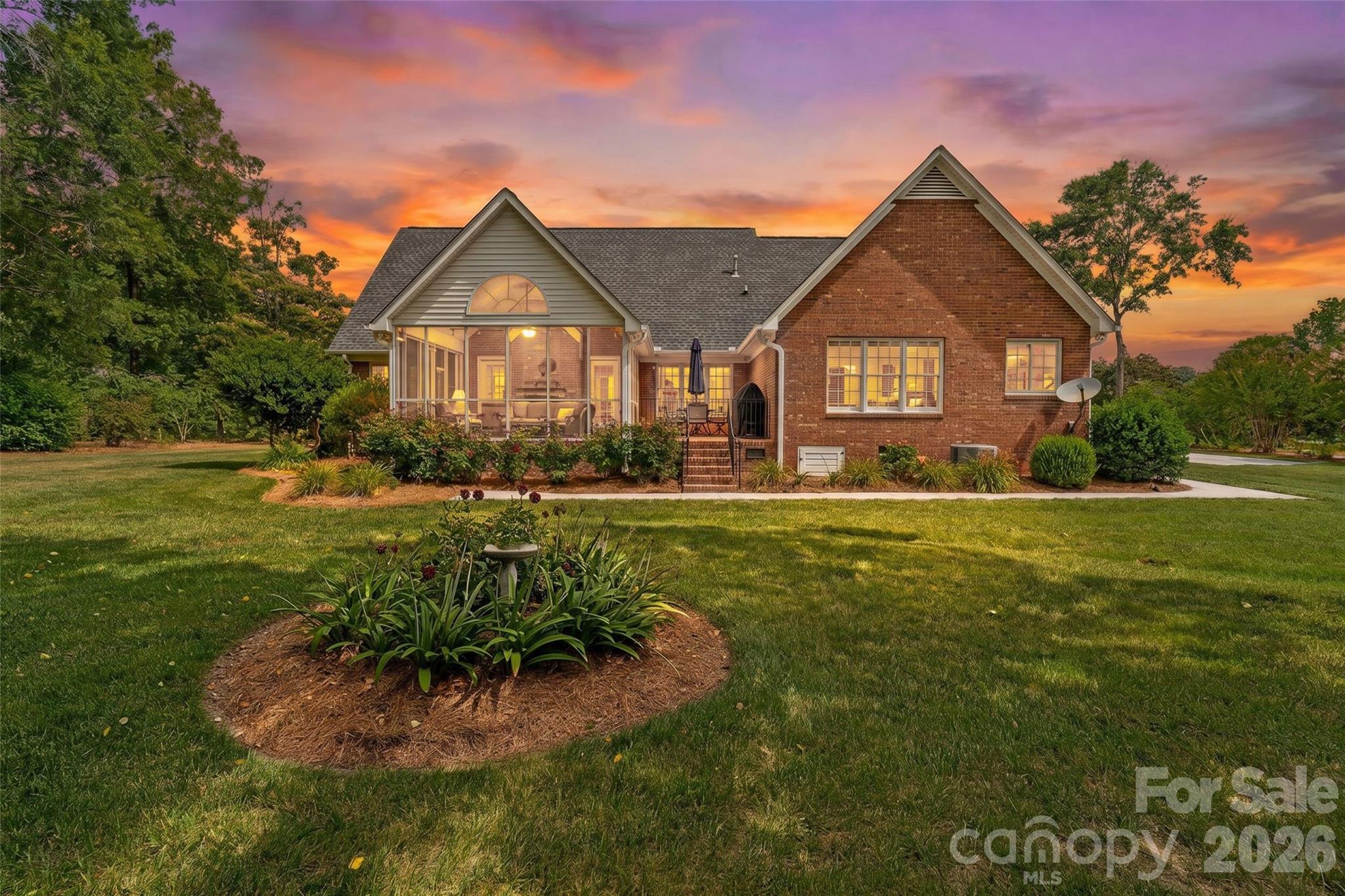 1135 Hunter Trail Court