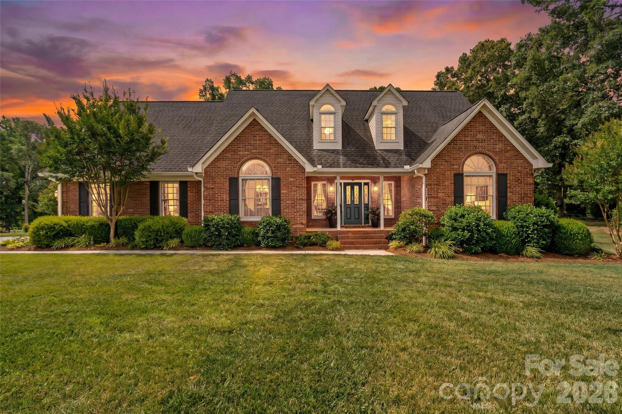 1135 Hunter Trail Court