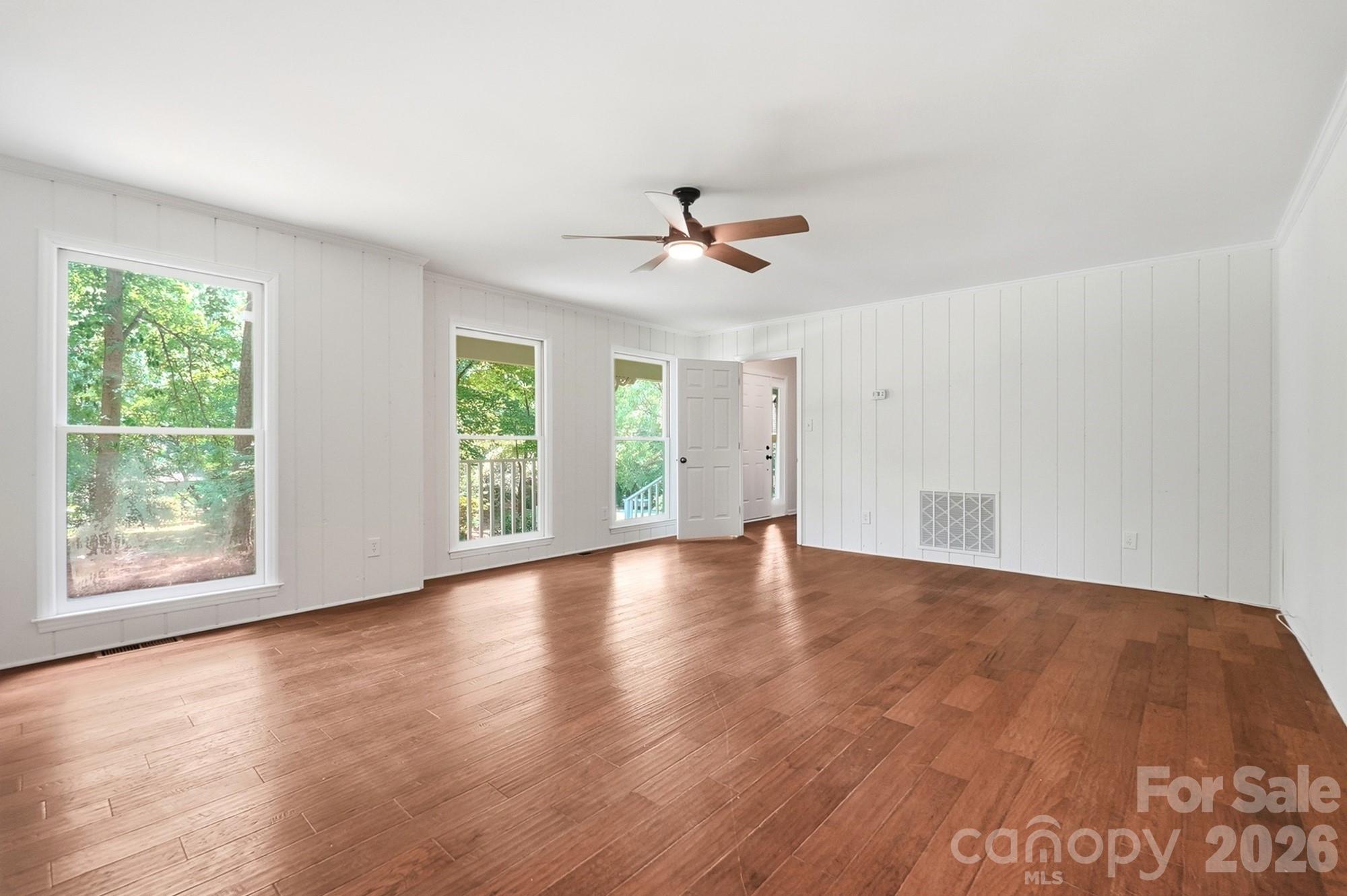 1070 Peachtree Lane