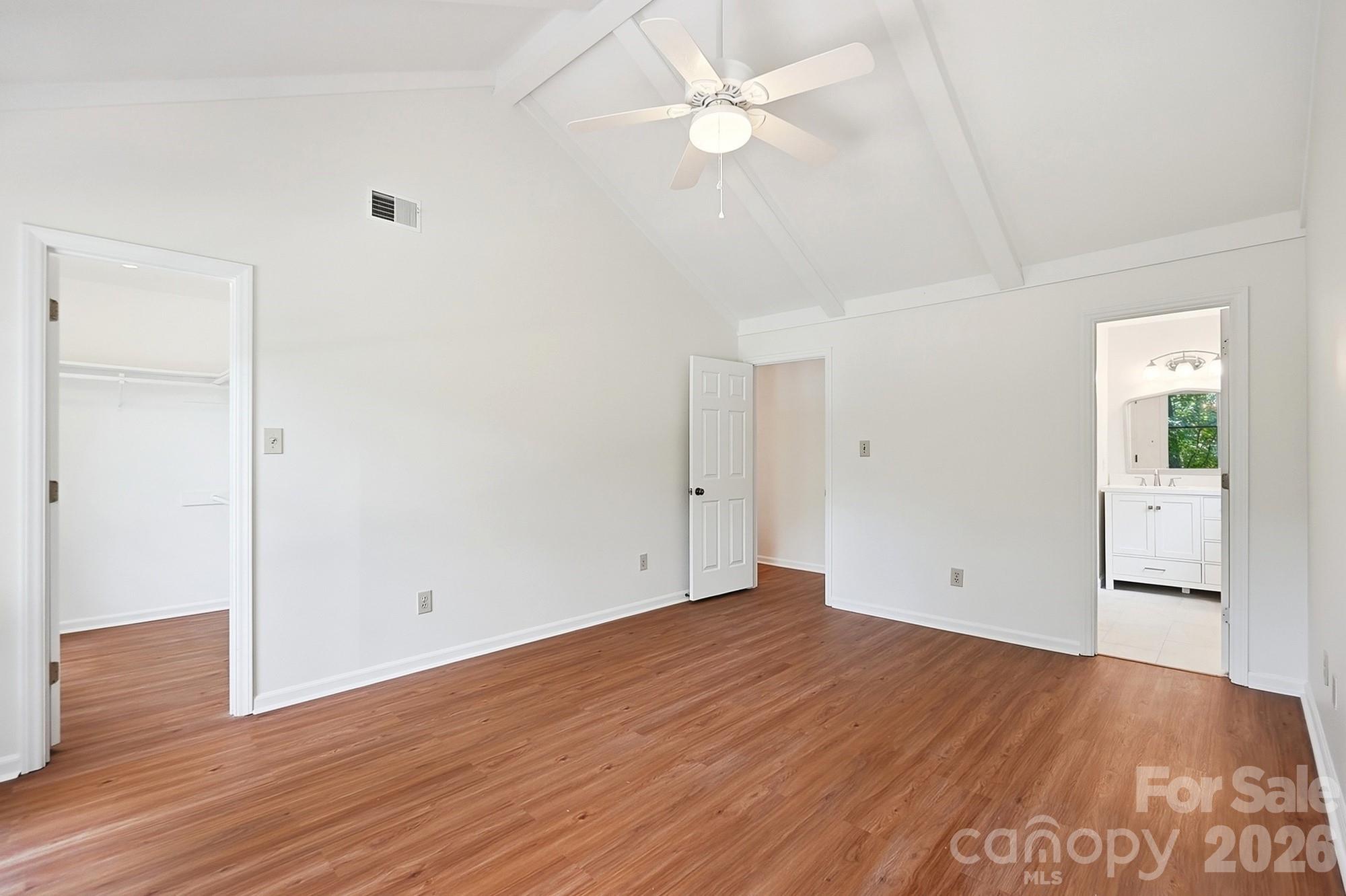 1070 Peachtree Lane