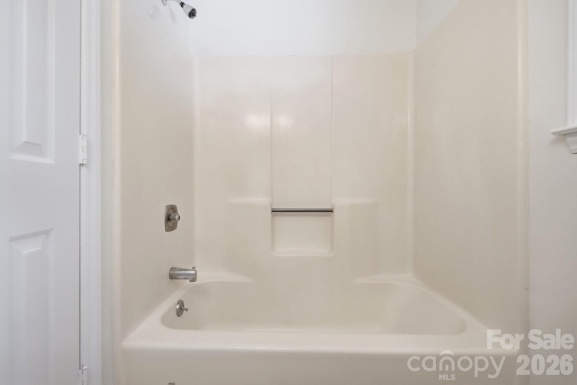 1070 Peachtree Lane