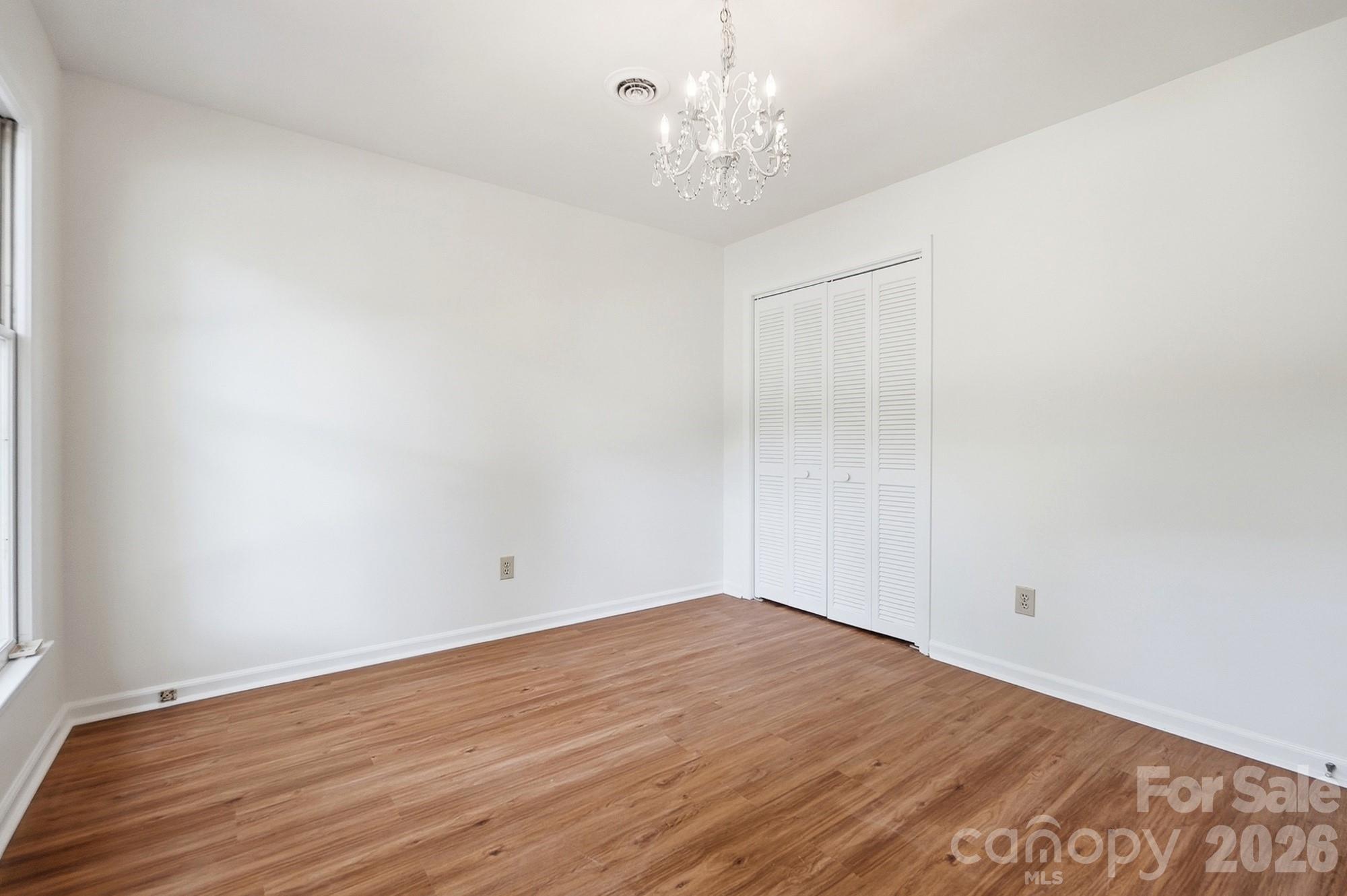 1070 Peachtree Lane