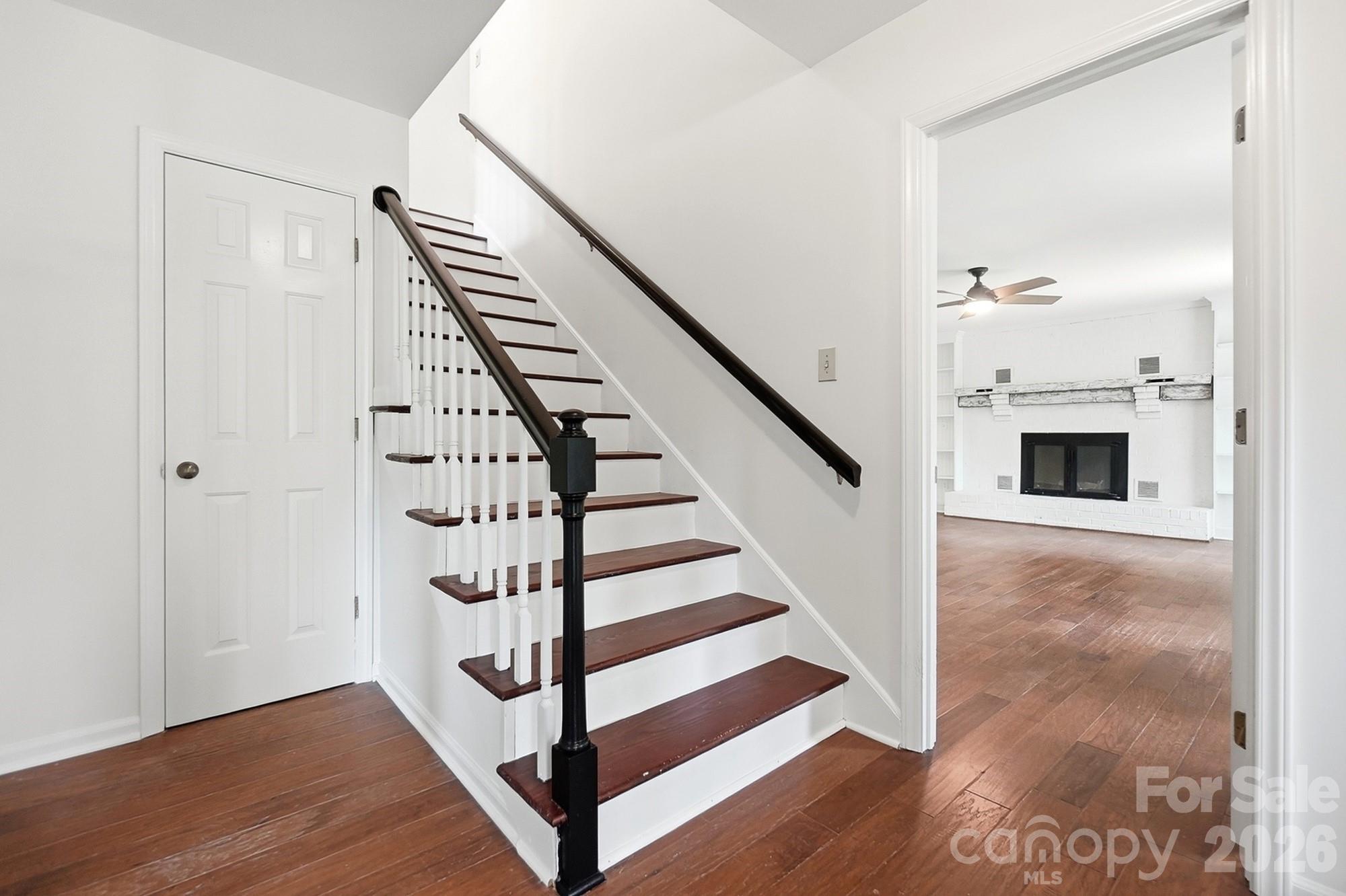 1070 Peachtree Lane