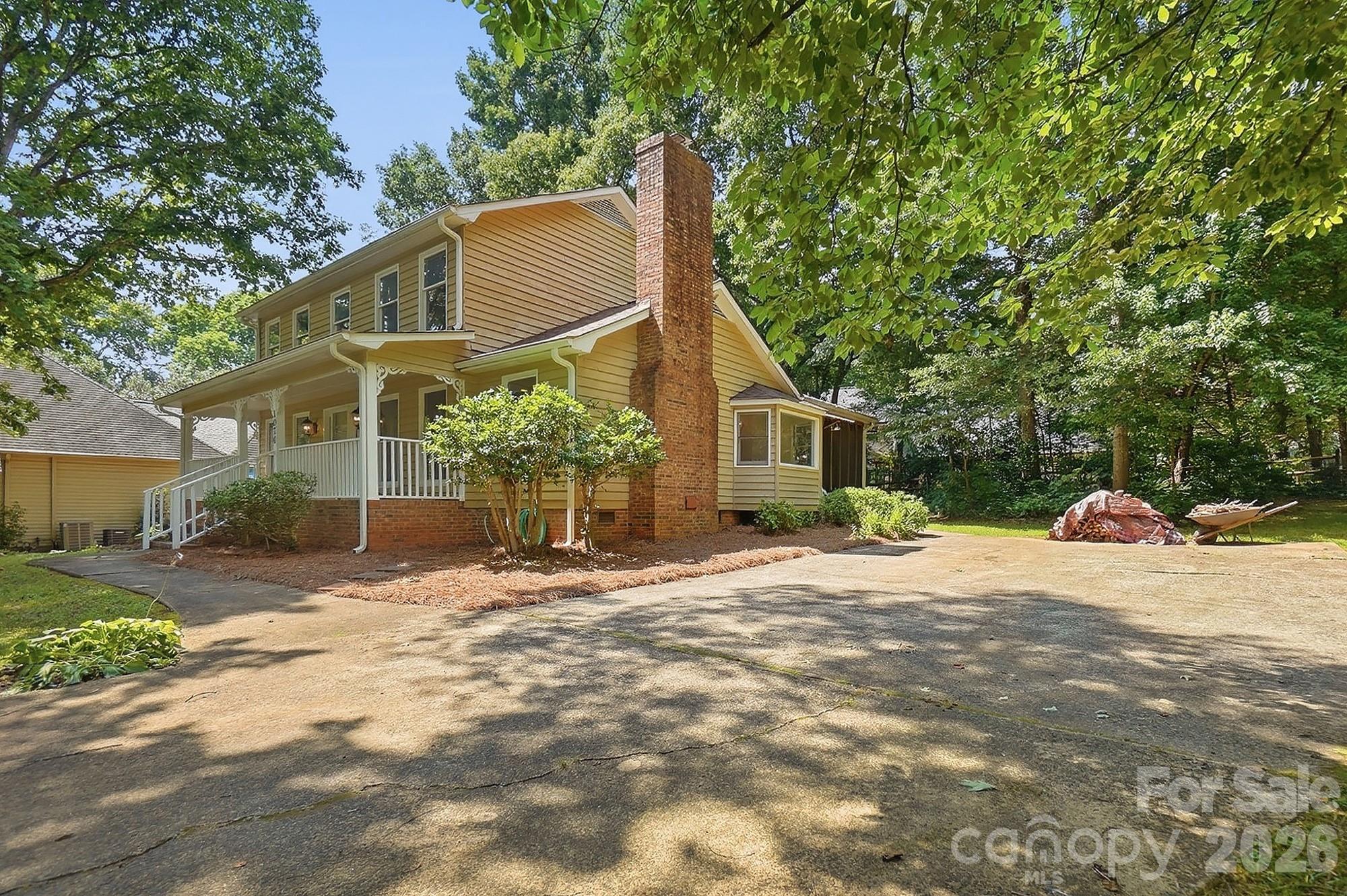 1070 Peachtree Lane