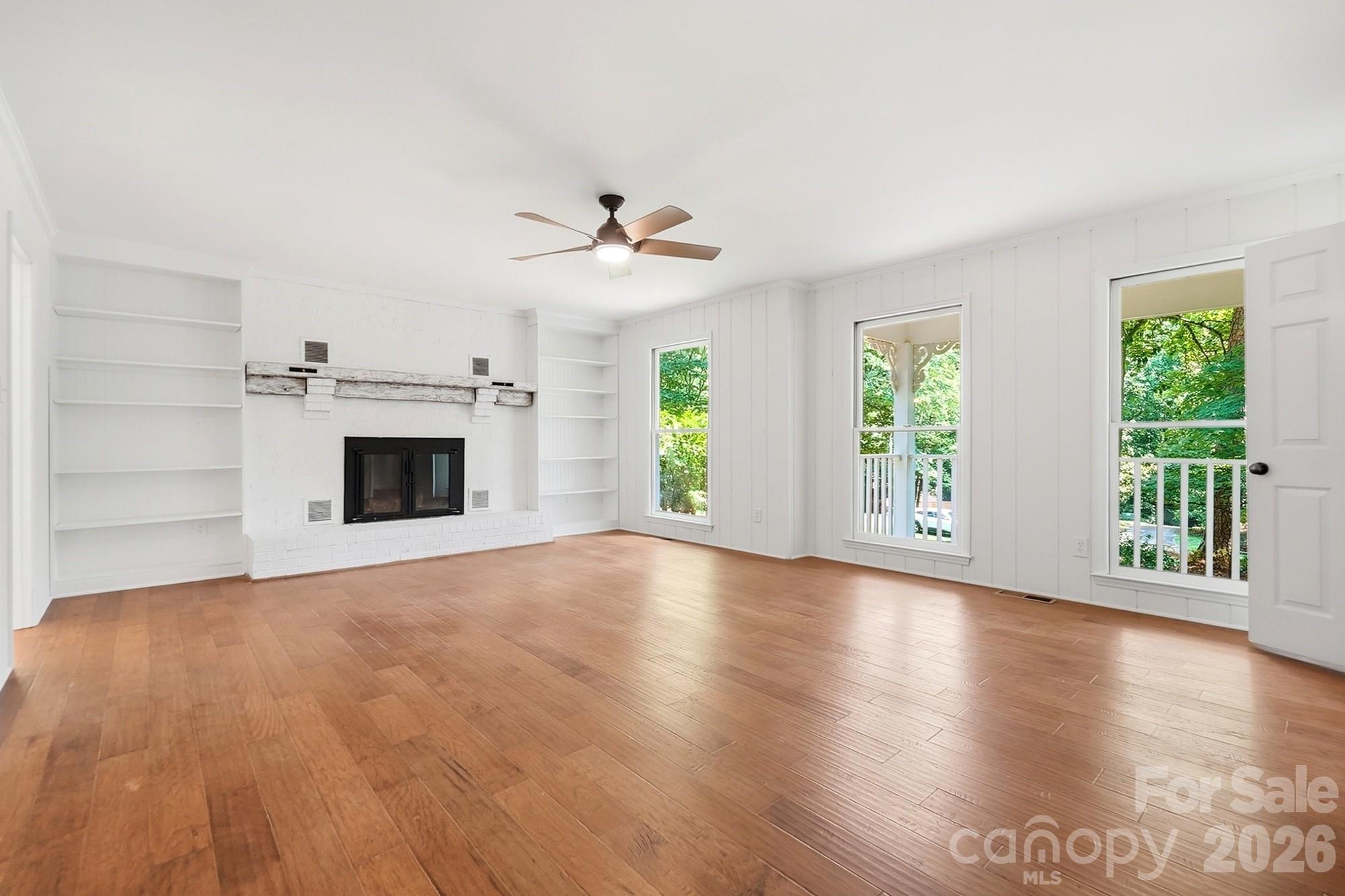 1070 Peachtree Lane