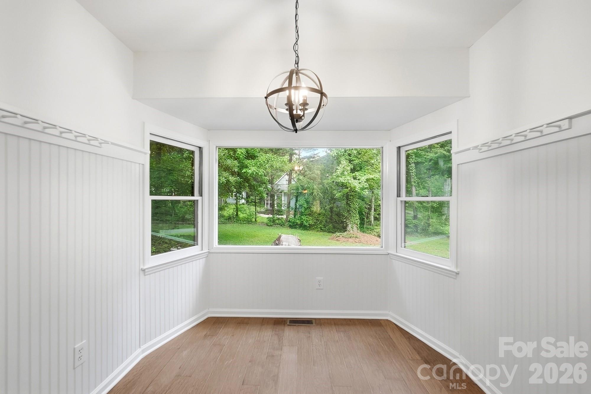1070 Peachtree Lane