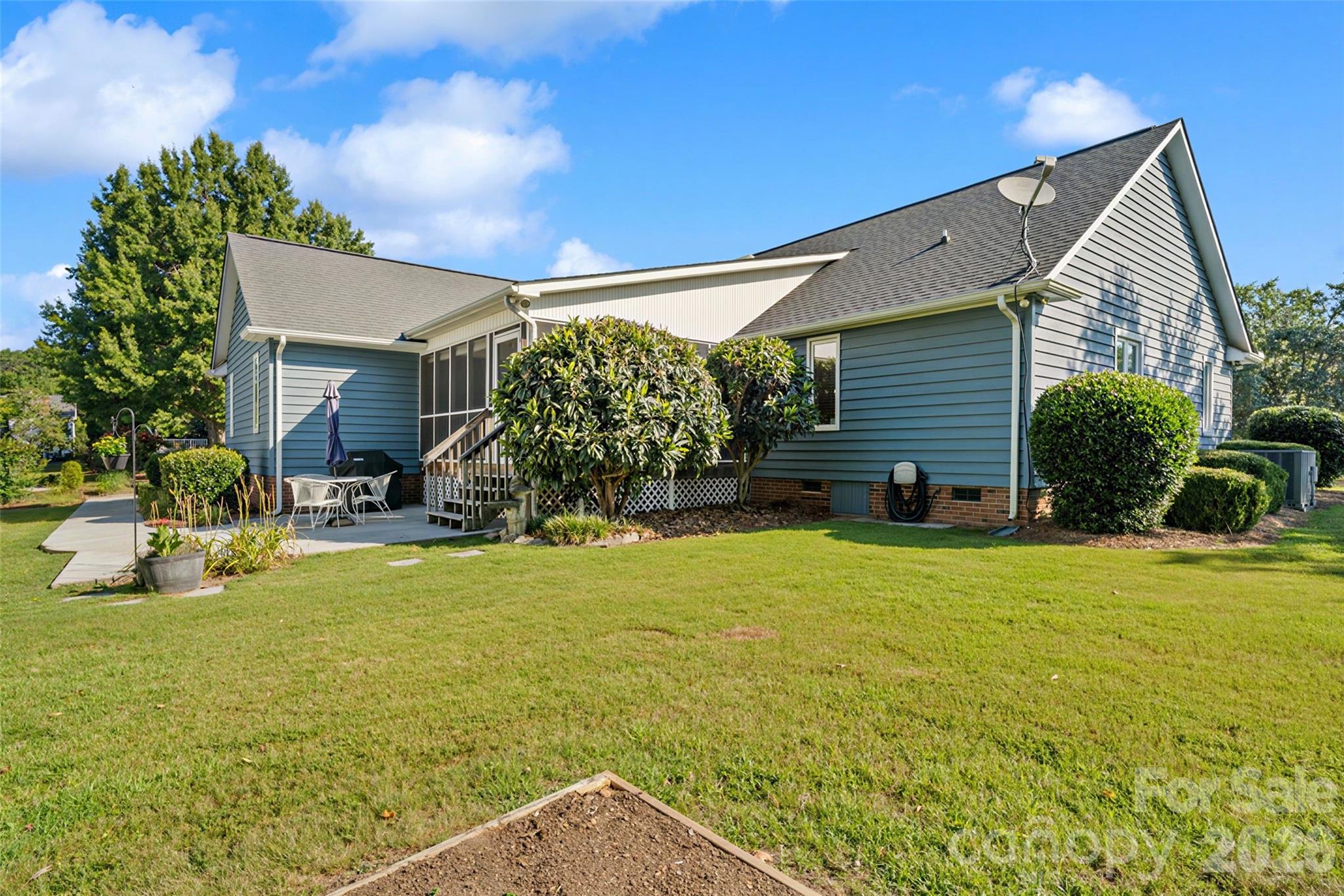 2065 Hightower Road