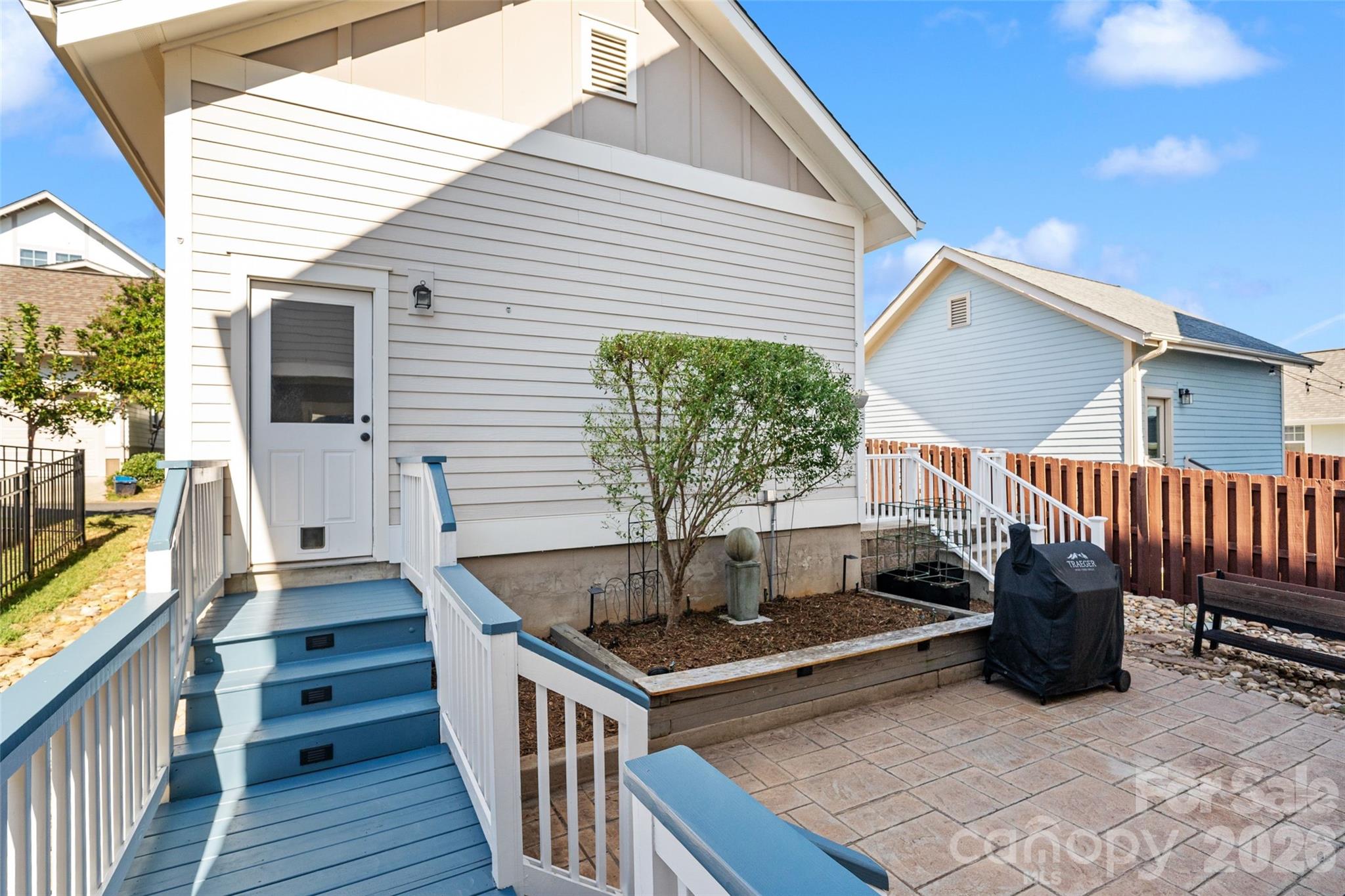 966 Herrons Ferry Road