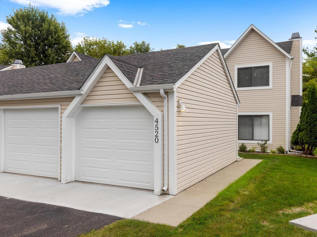 4520 Orchid Circle