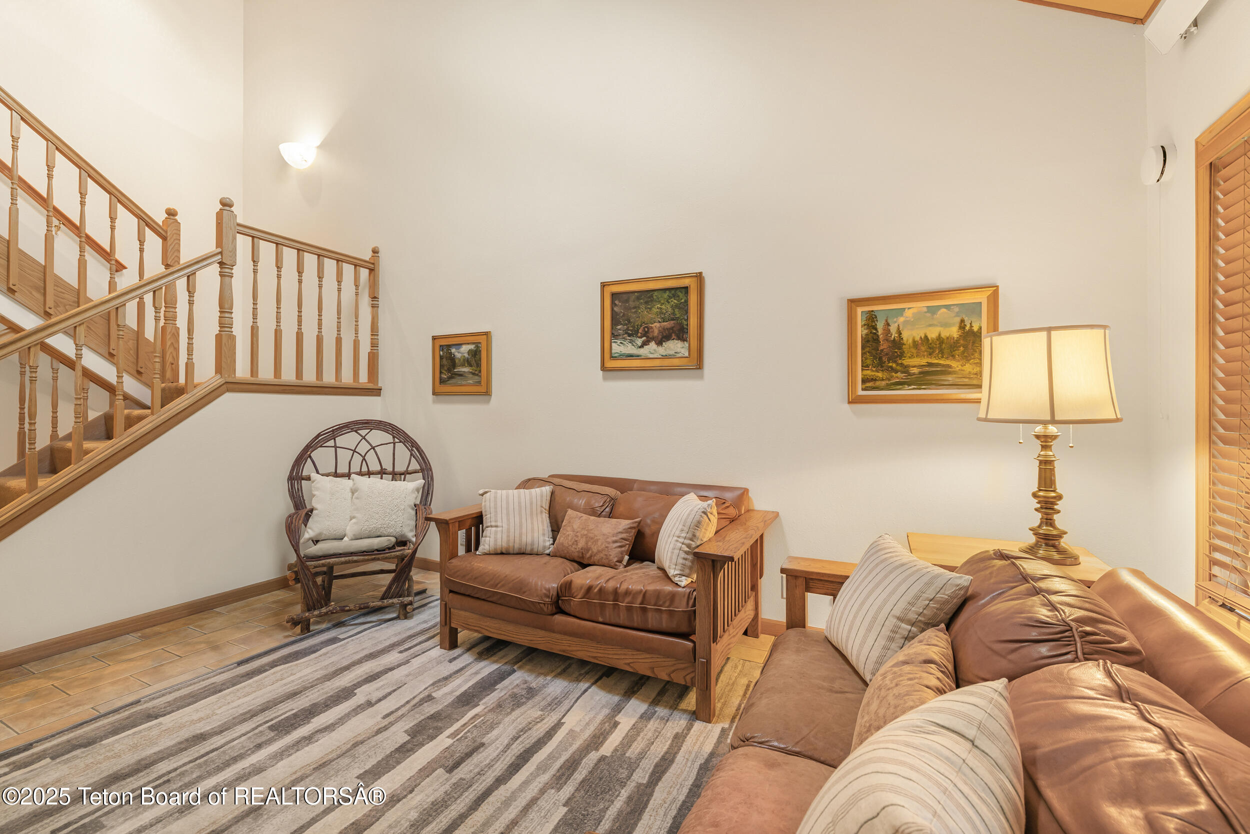 20/22 W KARNS Avenue