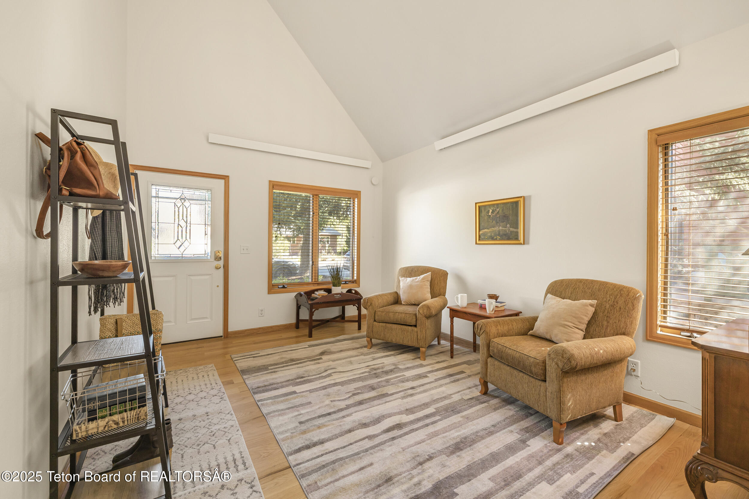 20/22 W KARNS Avenue