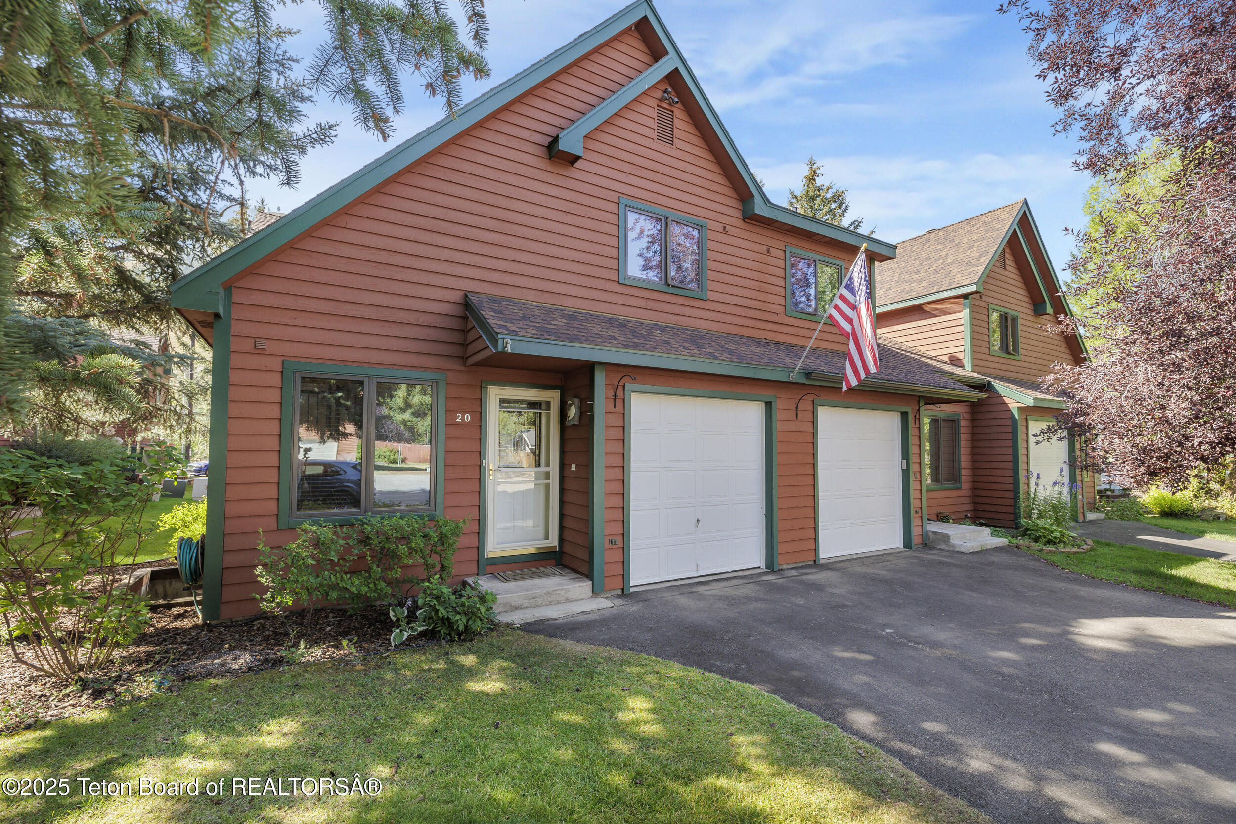 20/22 W KARNS Avenue