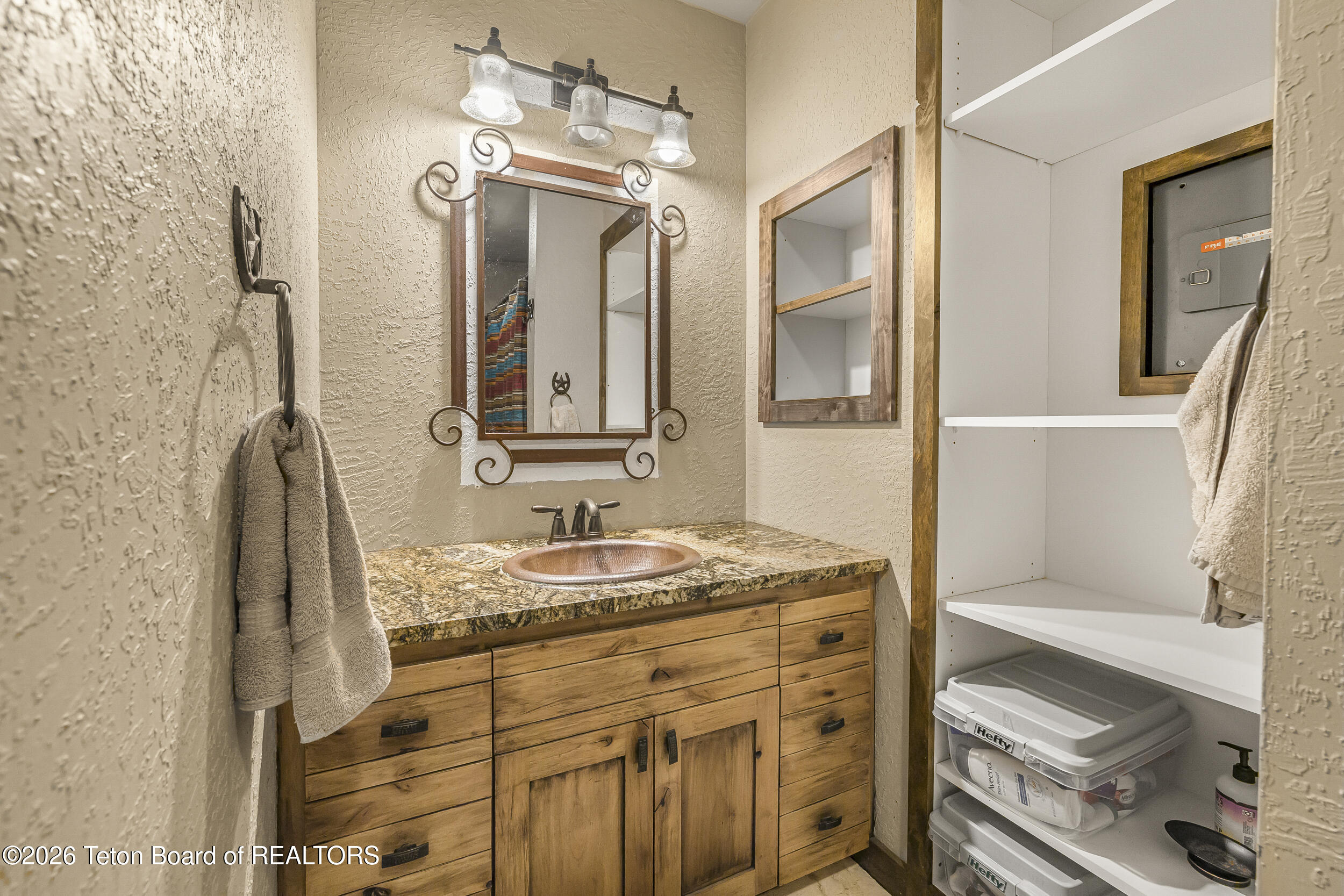 12235 S PALMER CREEK Drive, .