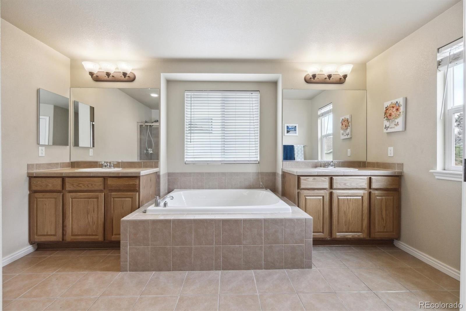 3475 Golden Spur Loop