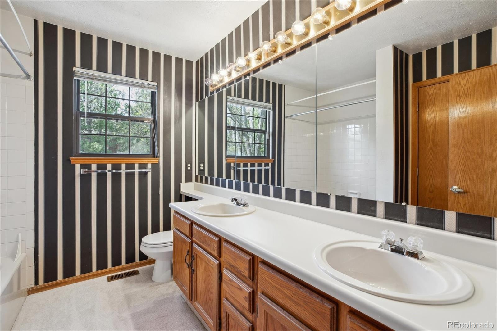 8095 Garrison Court Unit: B