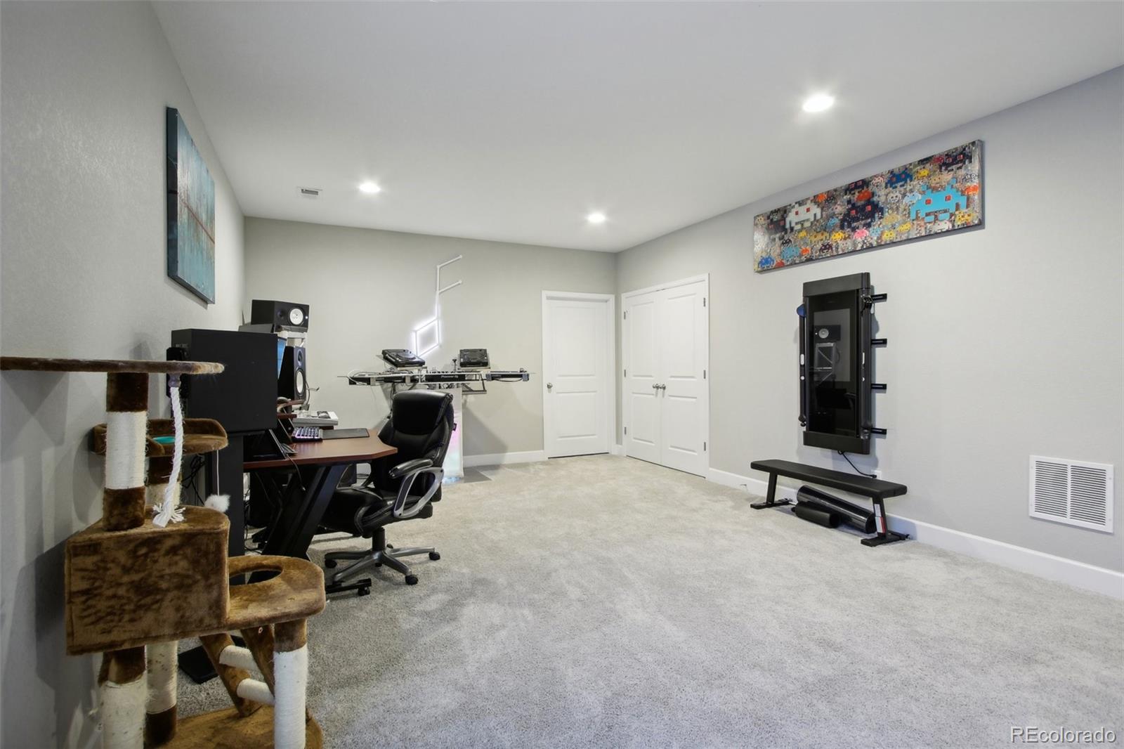 7482 Greenwater Circle