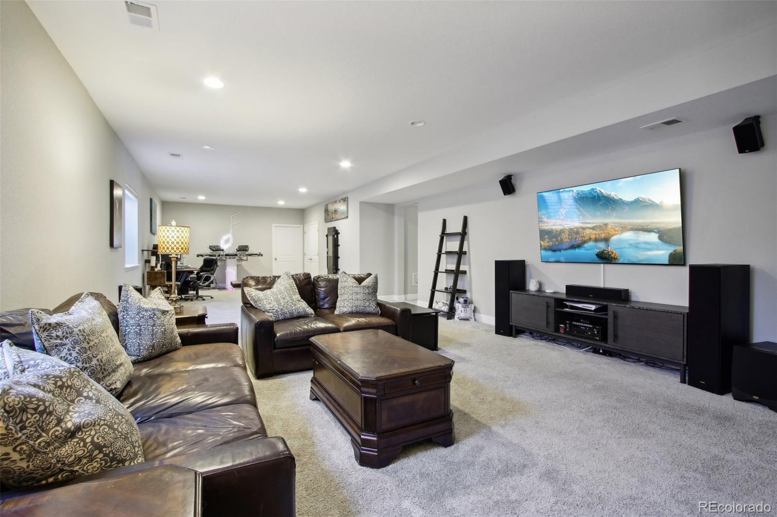 7482 Greenwater Circle