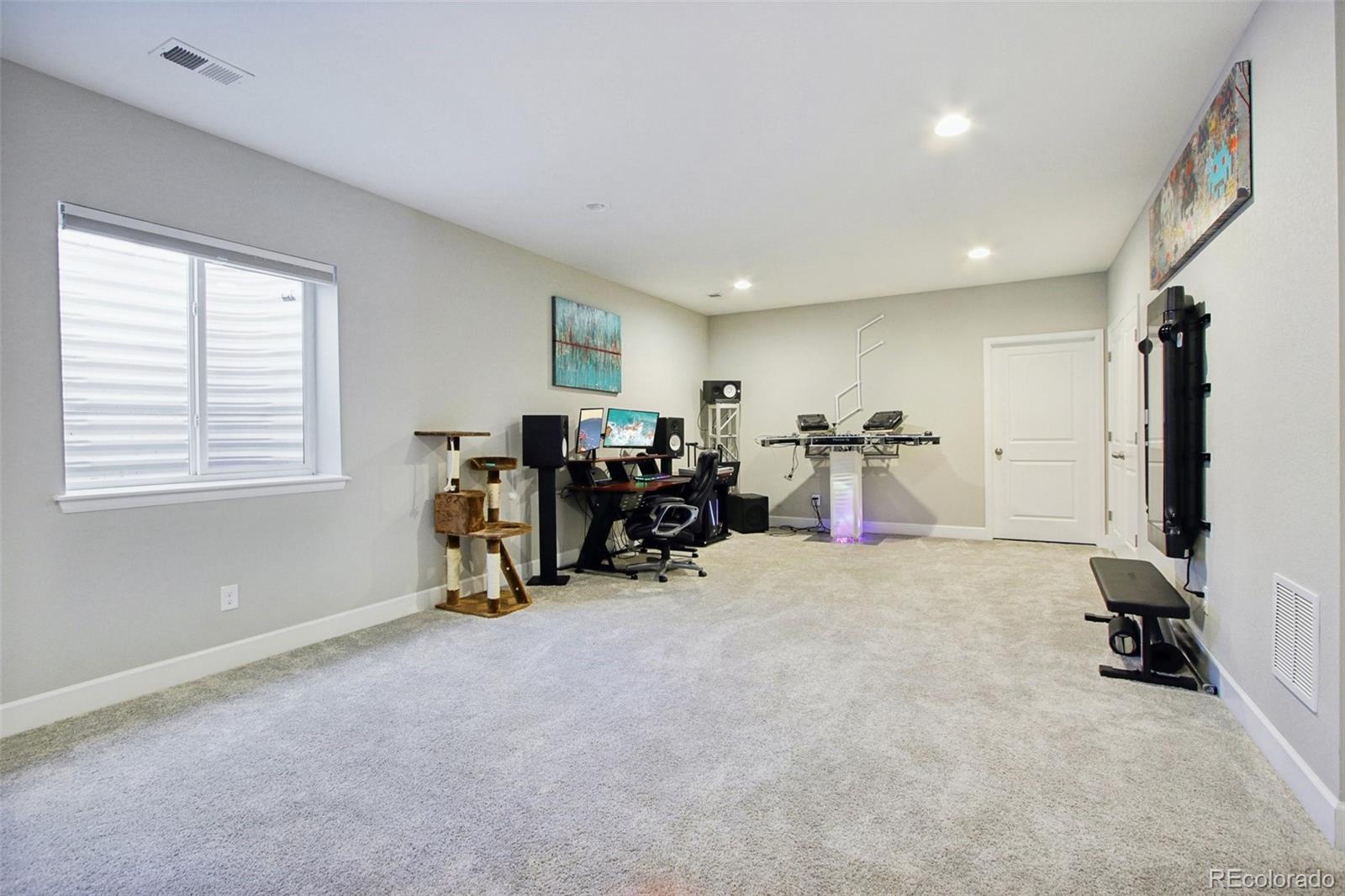 7482 Greenwater Circle