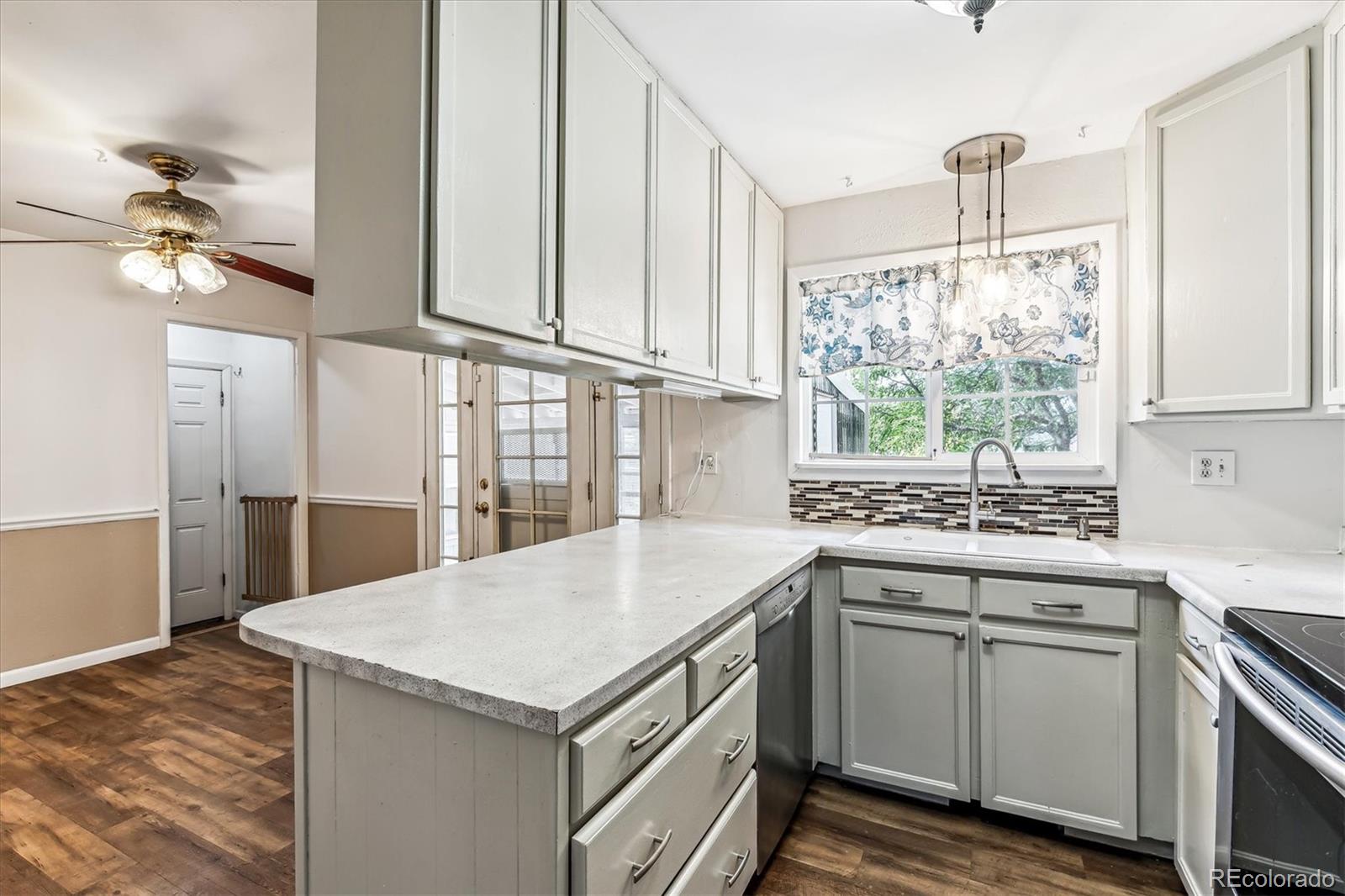 2751 S Jasper Street