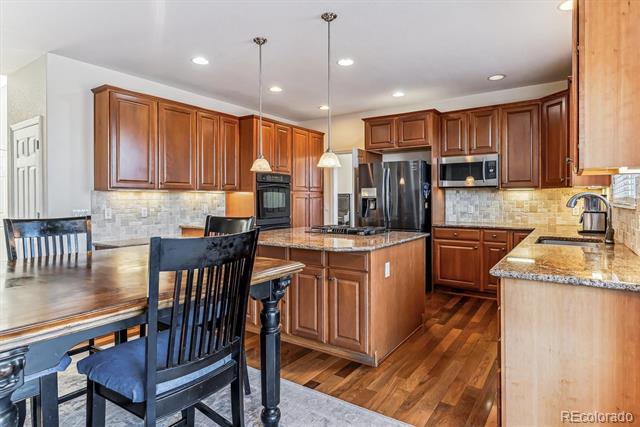 325 Crosshaven Place