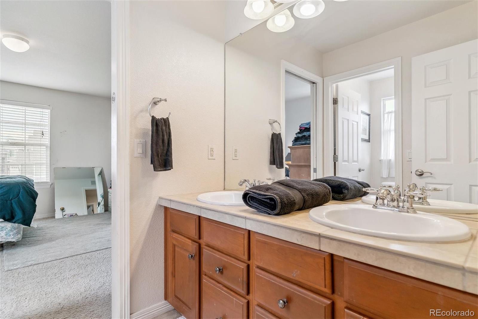 325 Crosshaven Place