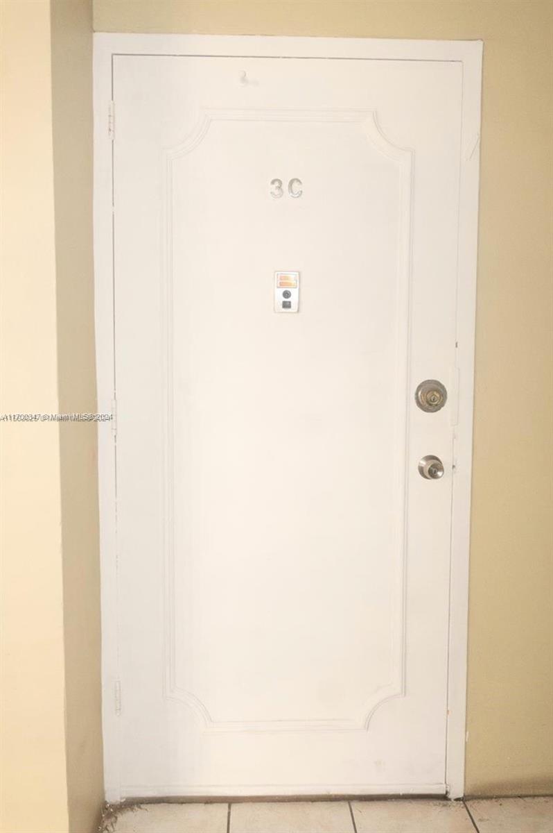 16850 S Glades Dr # 3C