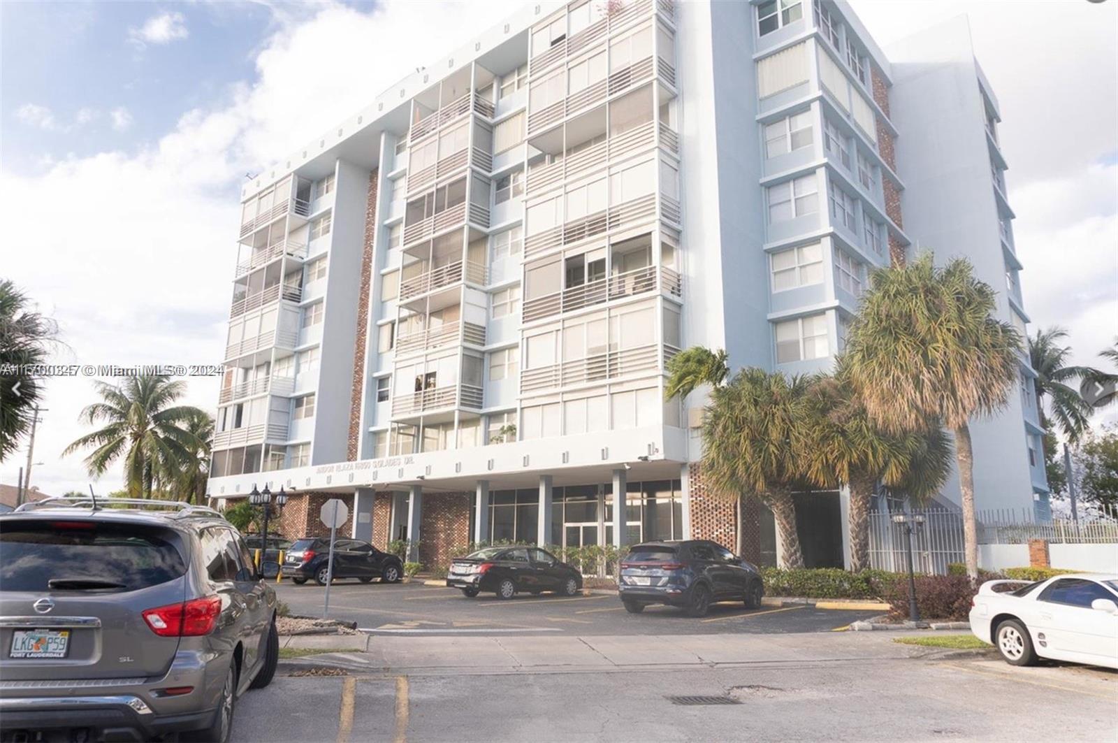 16850 S Glades Dr # 3C