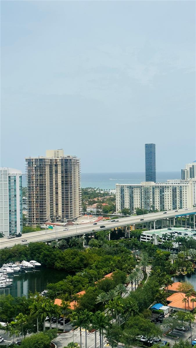 3530 Mystic Pointe Dr # 2813