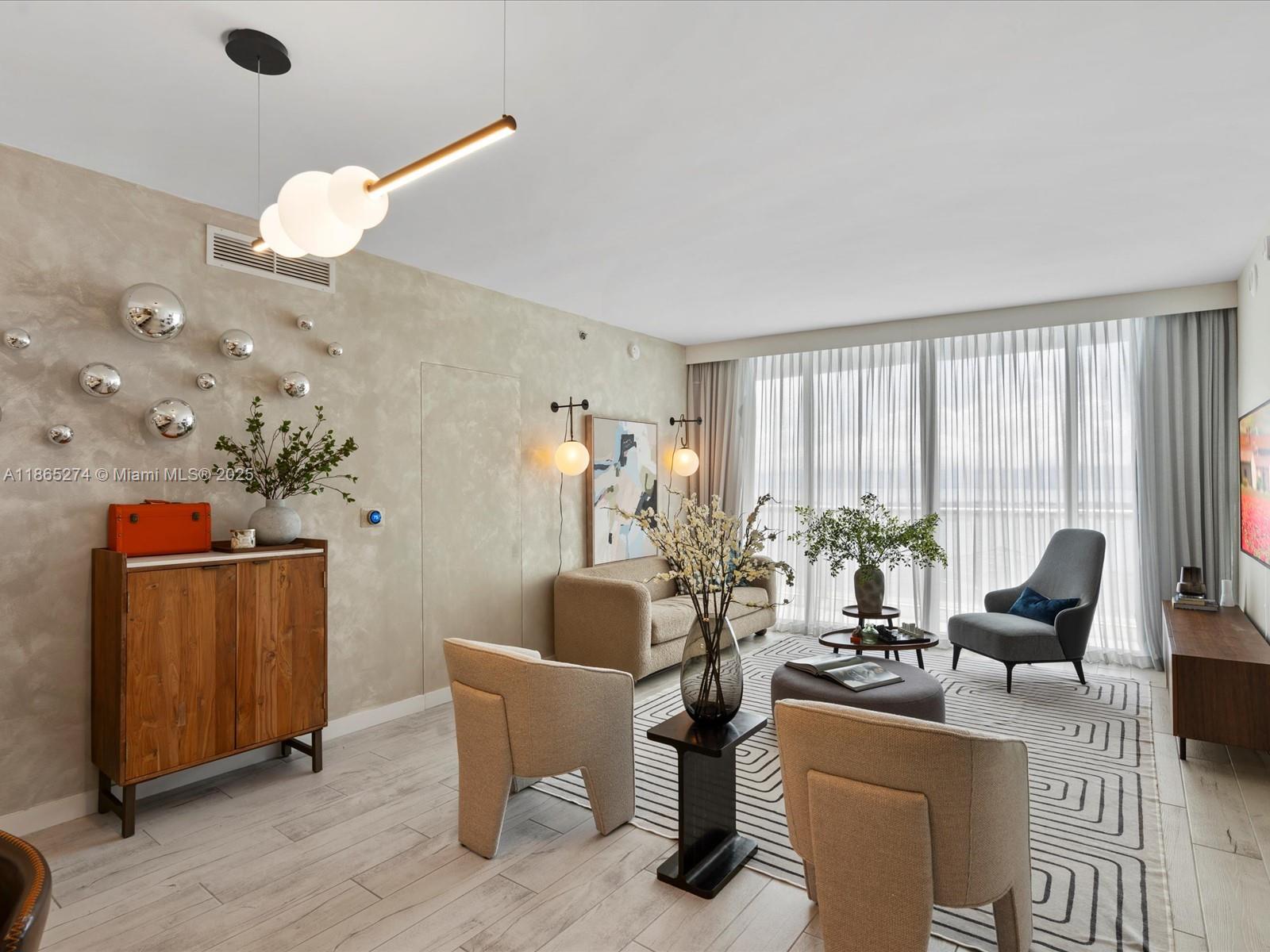 465 Brickell Ave # 4905