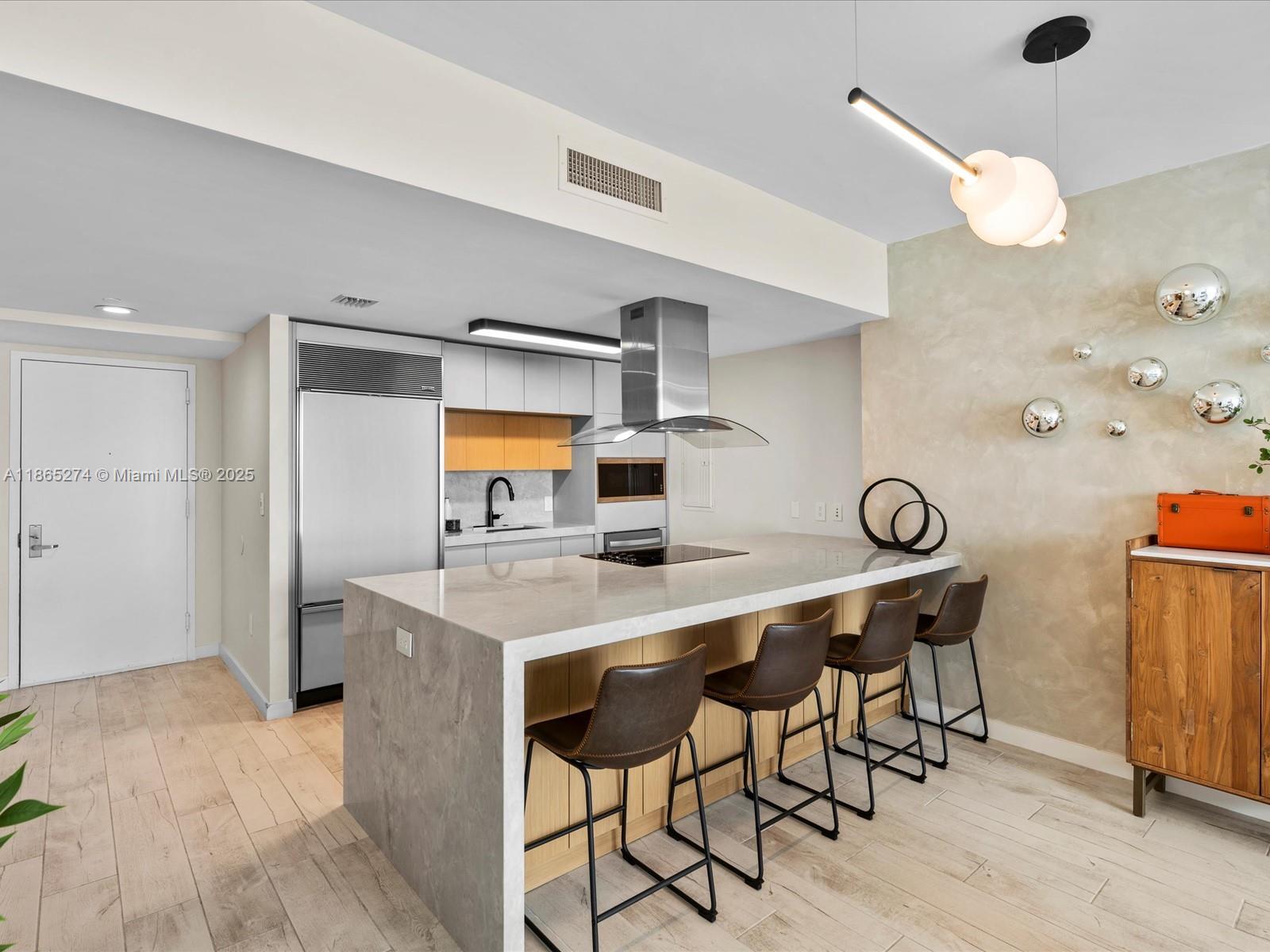 465 Brickell Ave # 4905
