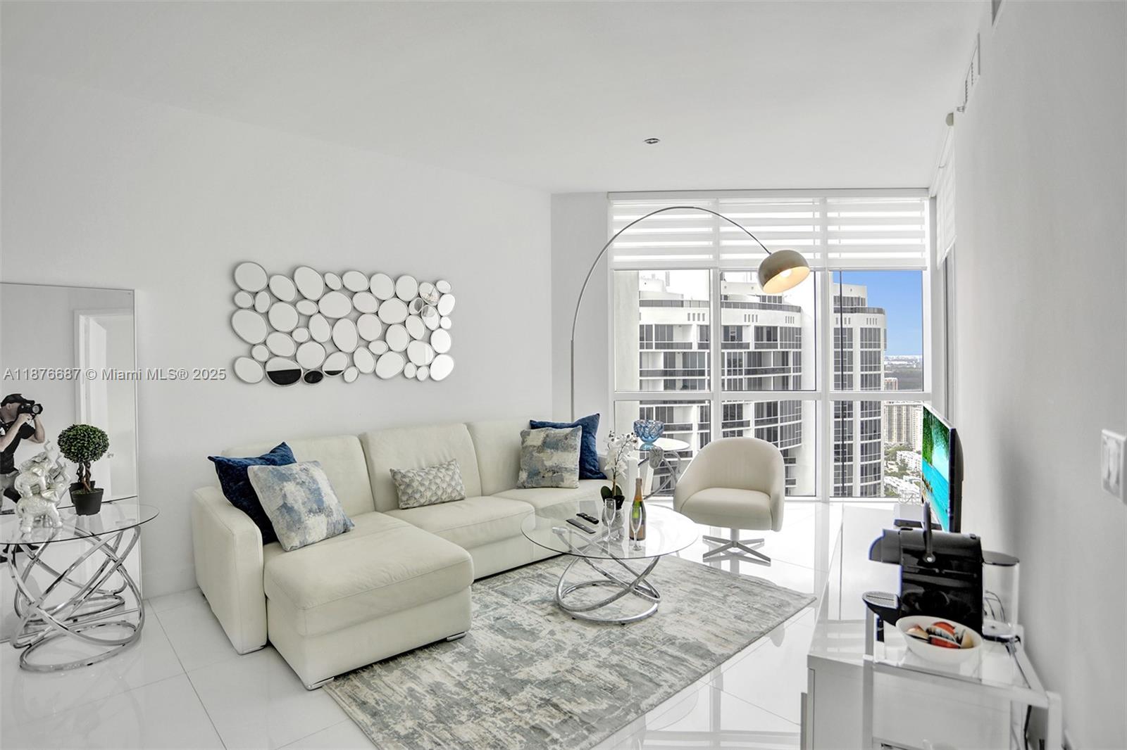 18201 Collins Ave # 5508