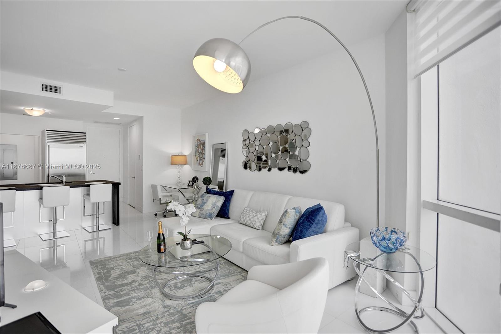 18201 Collins Ave # 5508