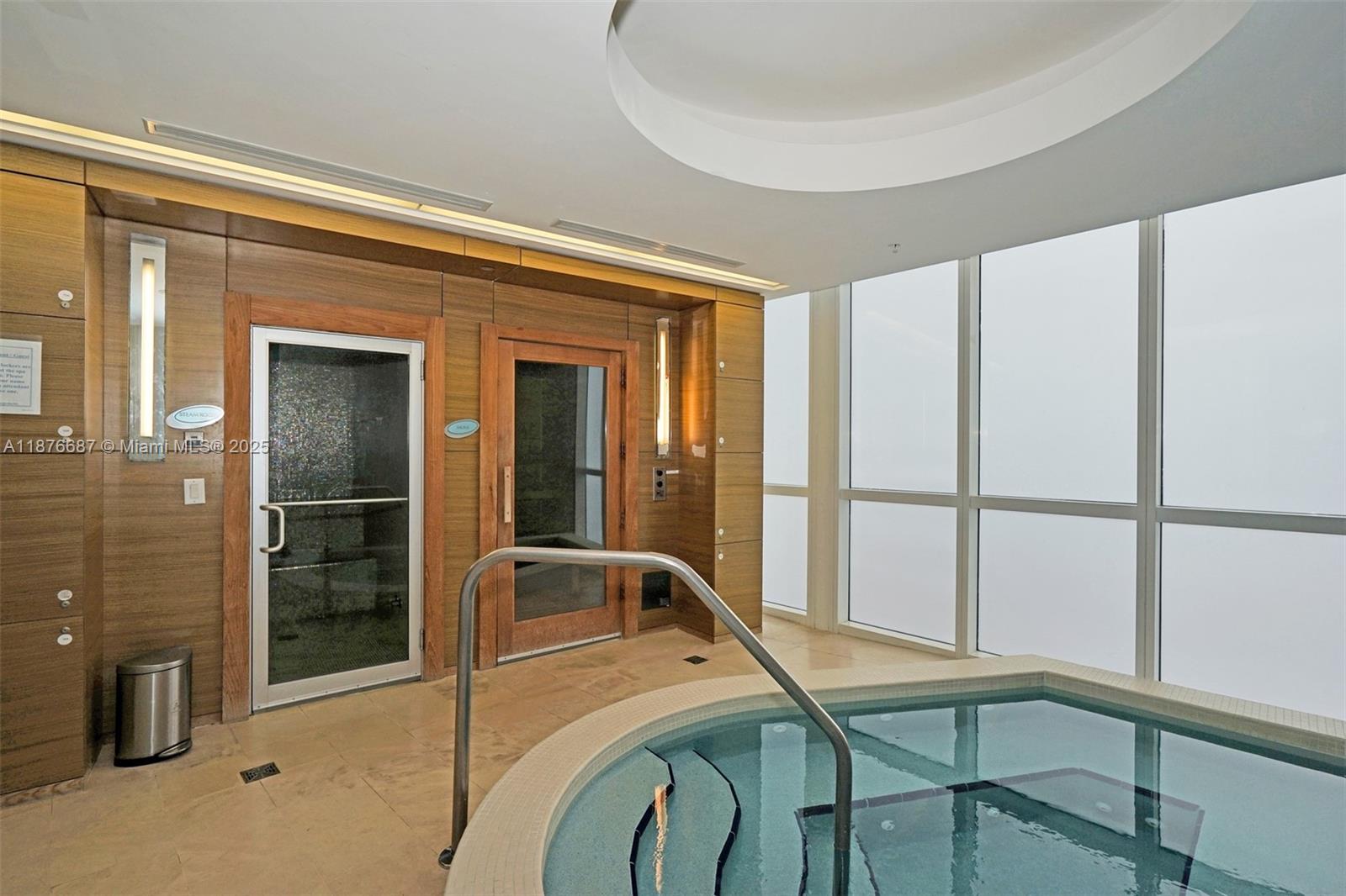 18201 Collins Ave # 5508