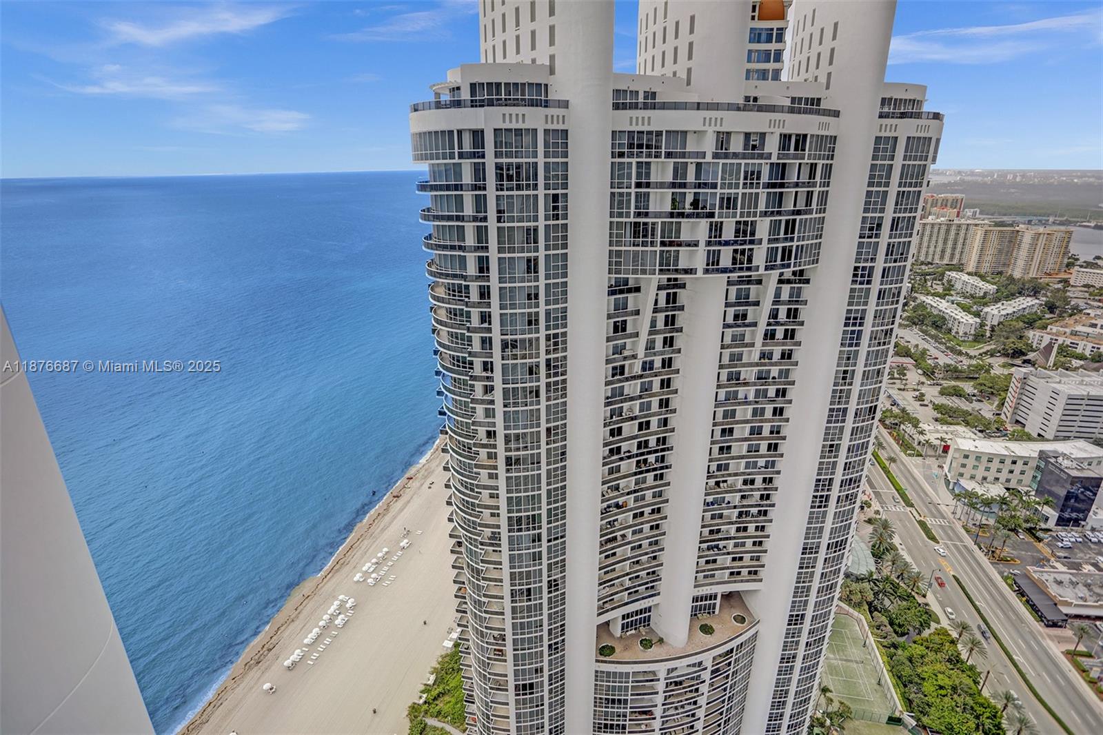 18201 Collins Ave # 5508