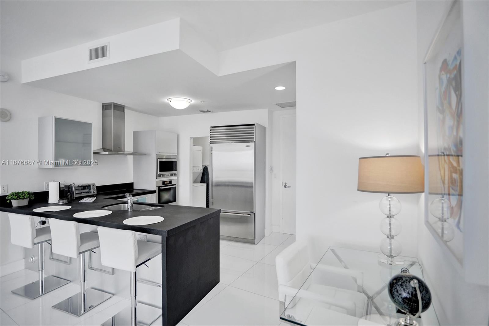 18201 Collins Ave # 5508