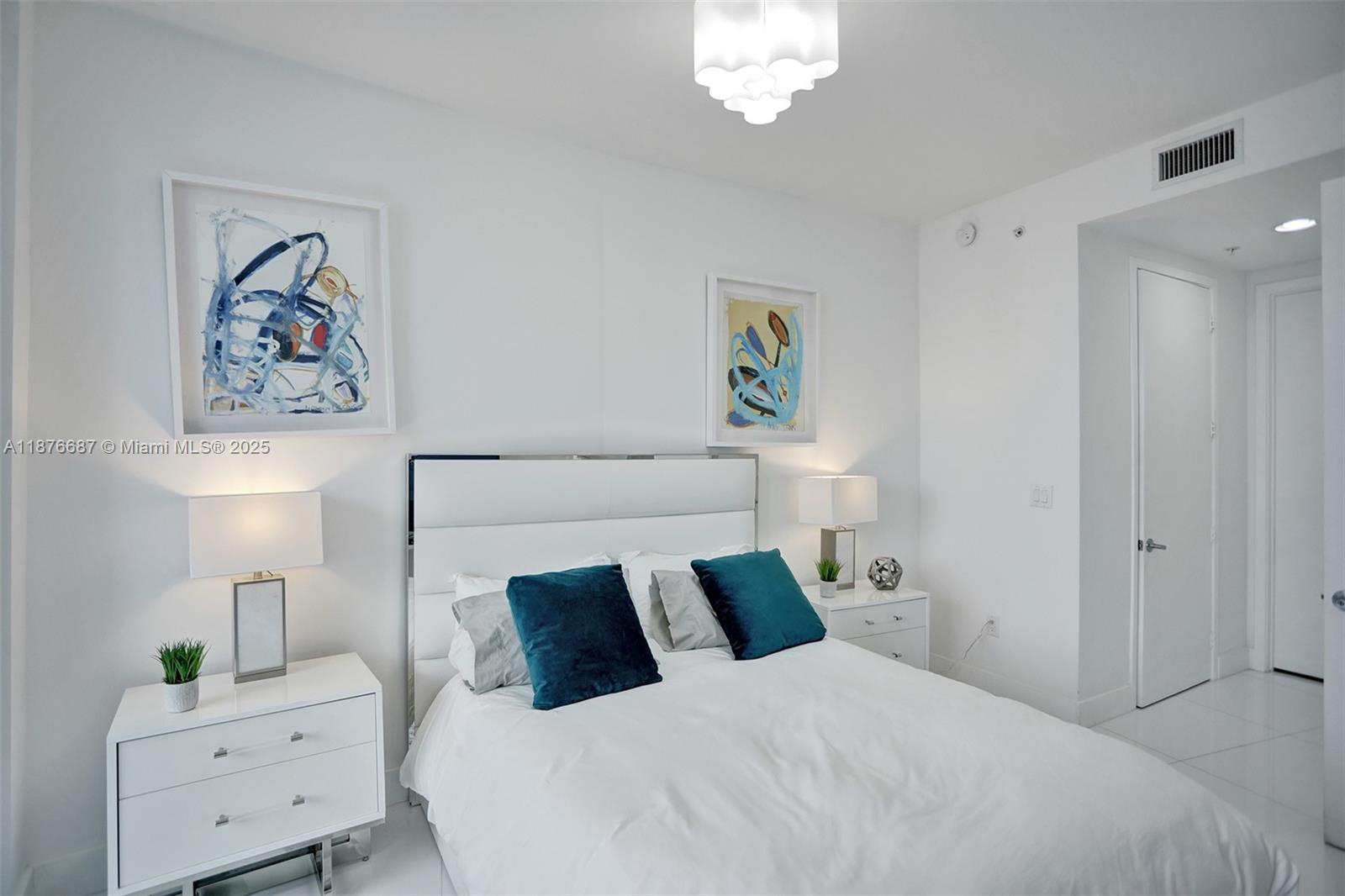 18201 Collins Ave # 5508