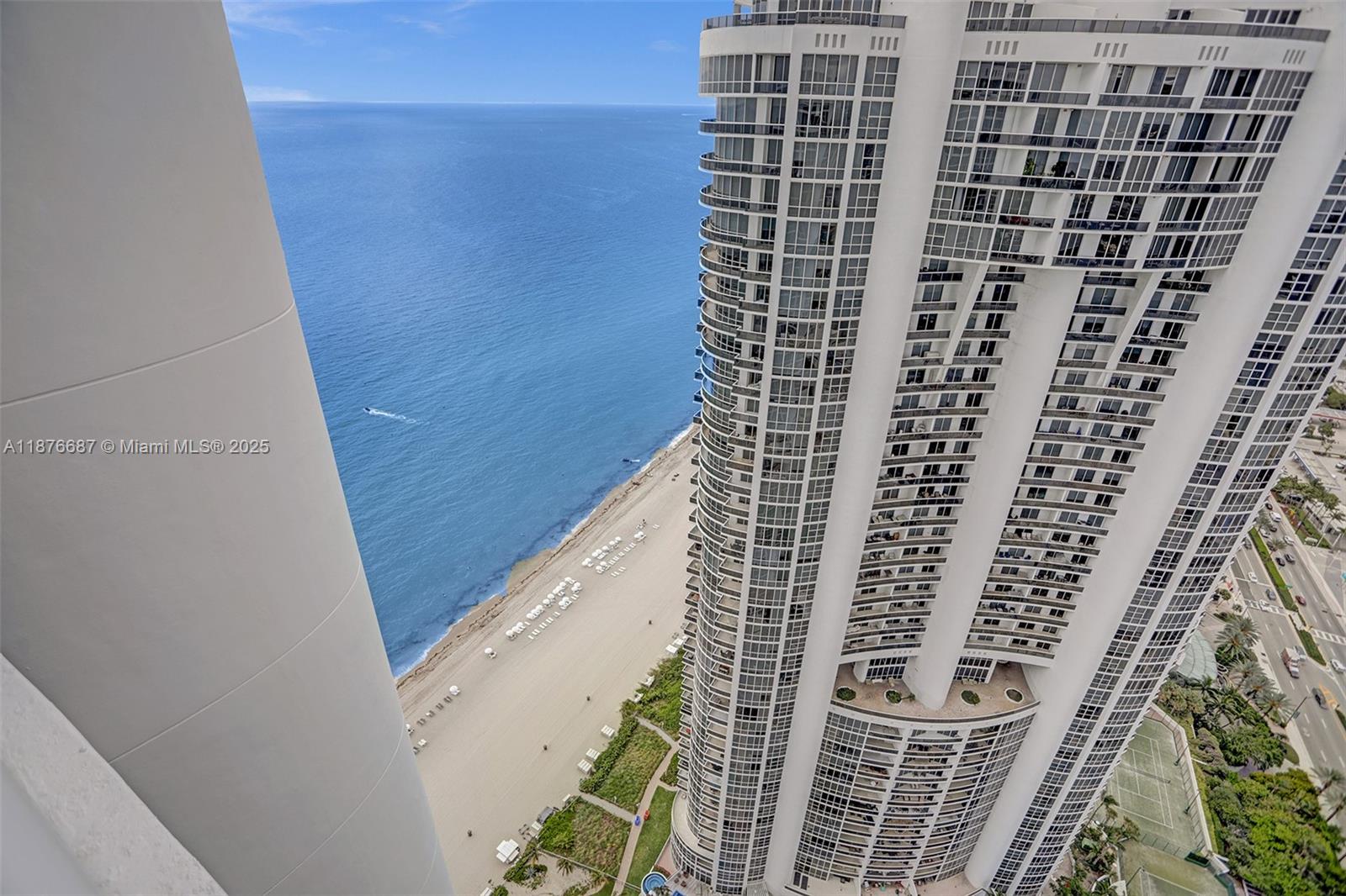 18201 Collins Ave # 5508