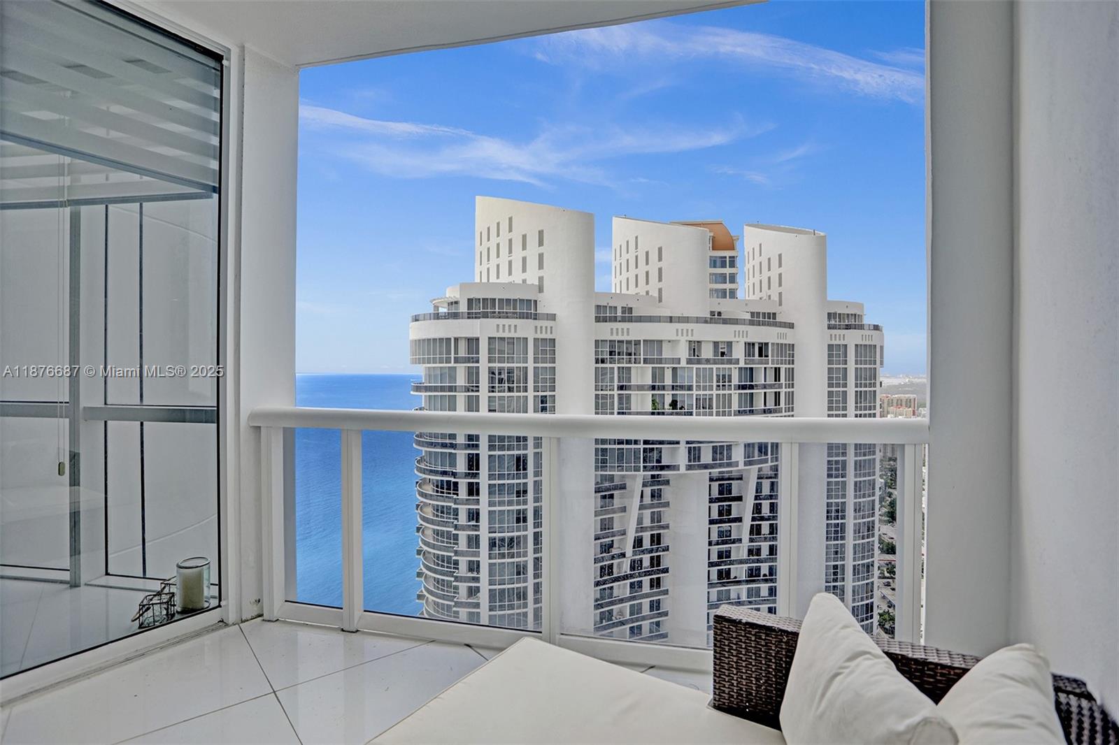 18201 Collins Ave # 5508