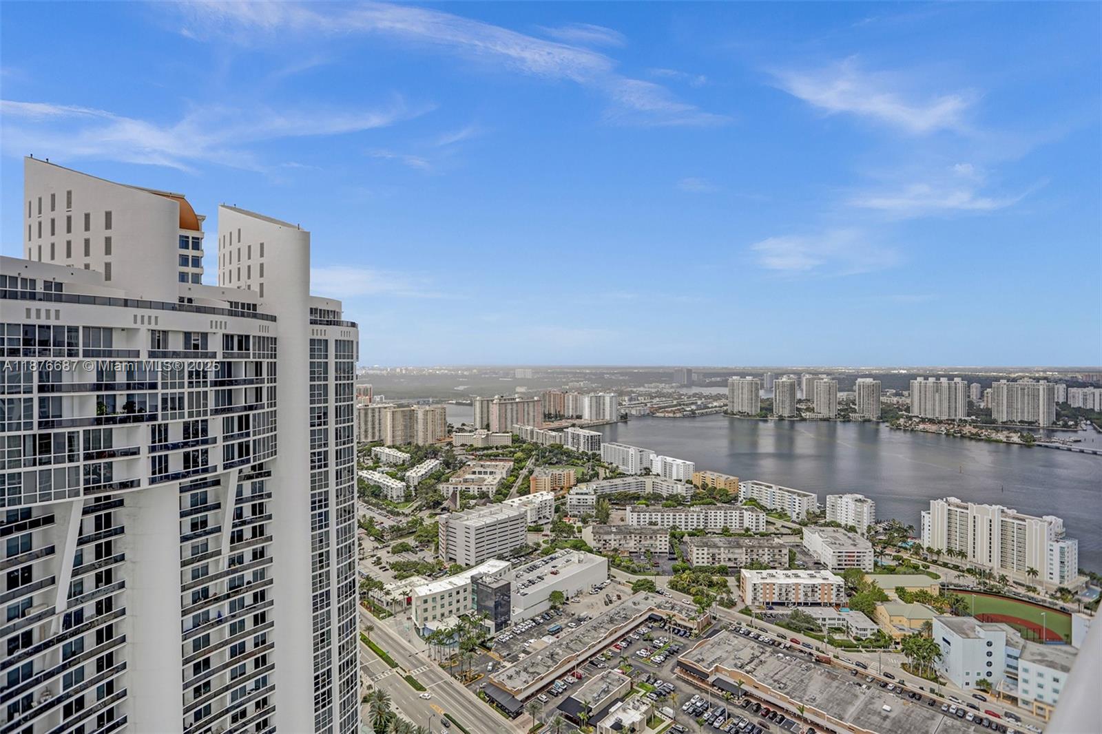 18201 Collins Ave # 5508