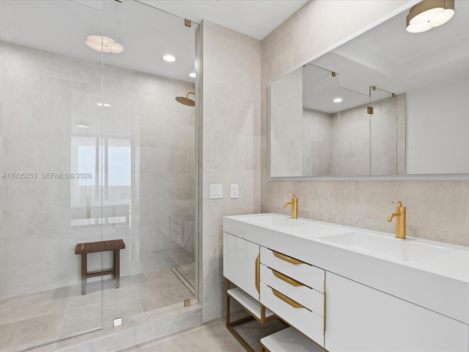 18201 Collins Ave # 5508