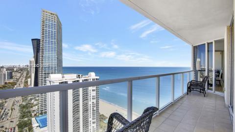 16699 Collins Ave # 3407