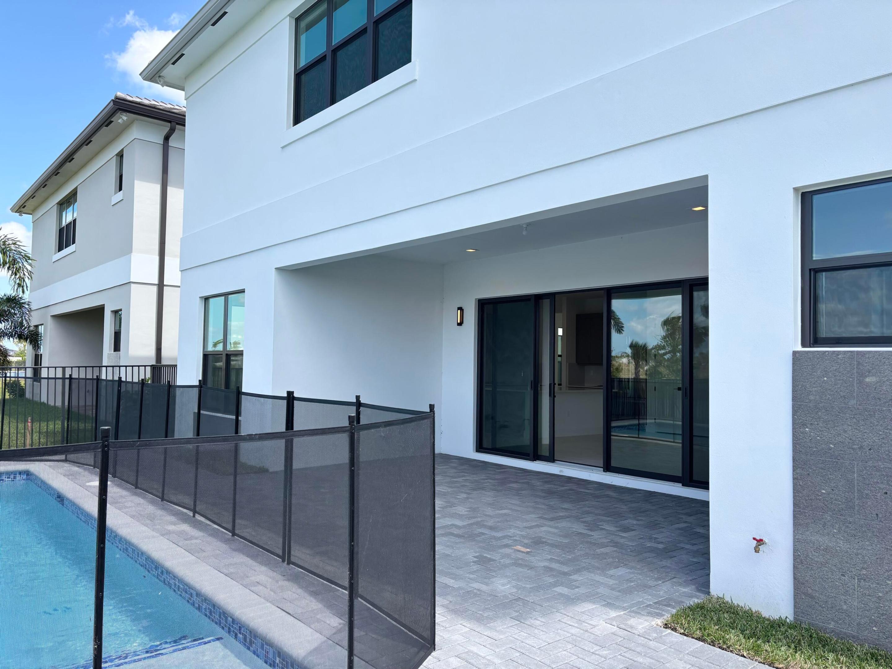 13107 Feathering Way