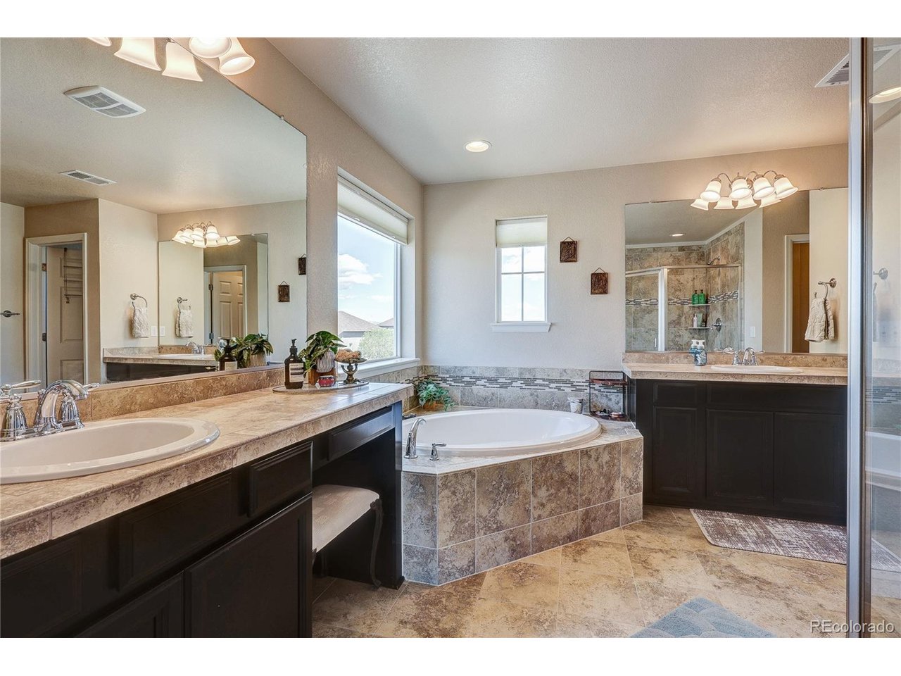 2246 Front Range Ct