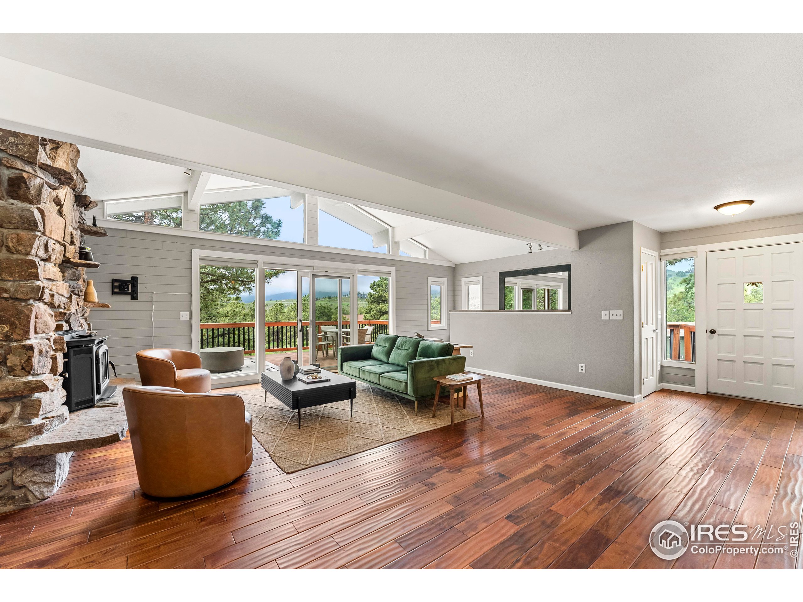 449 Mountain Meadows Rd