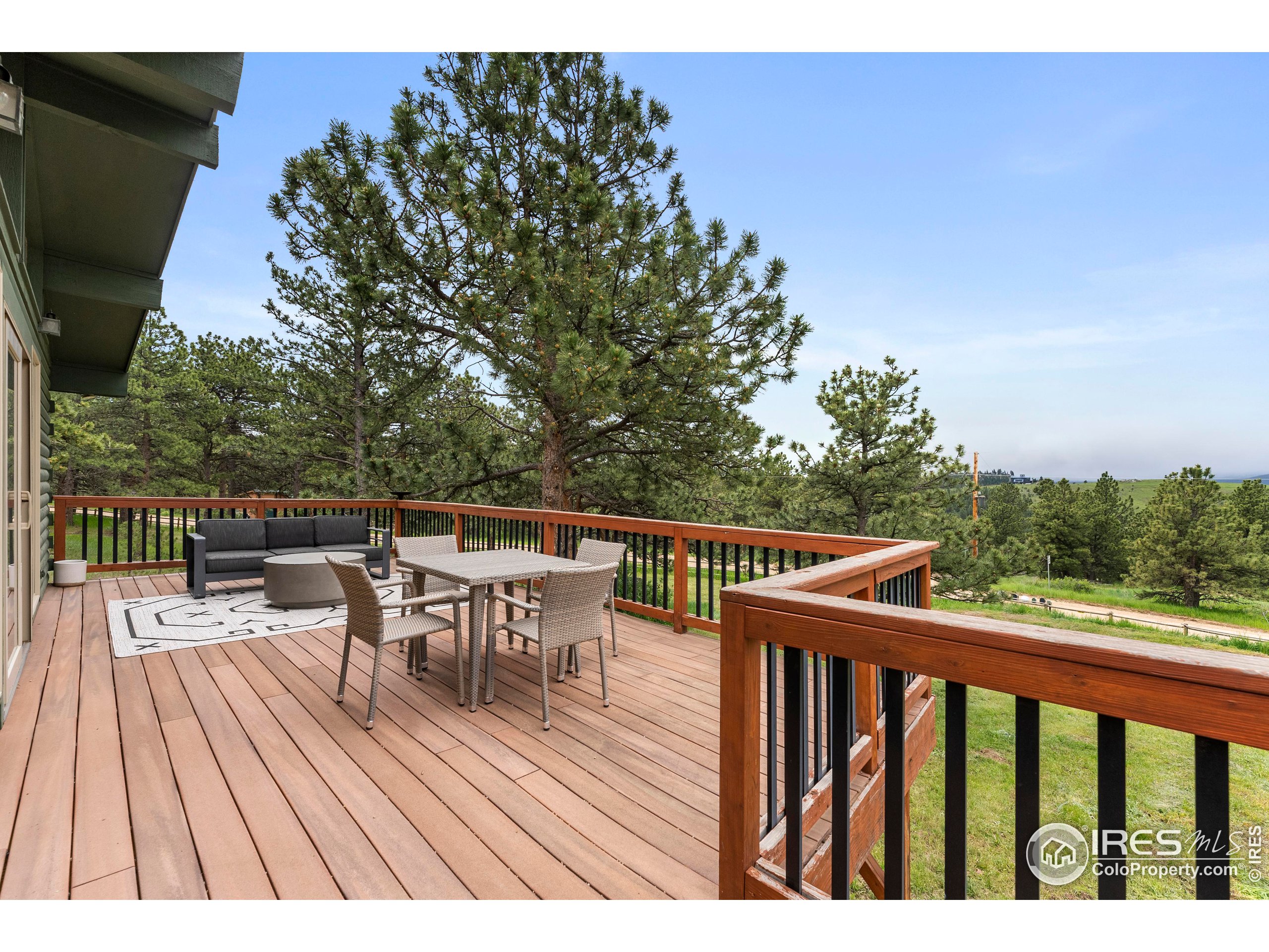 449 Mountain Meadows Rd