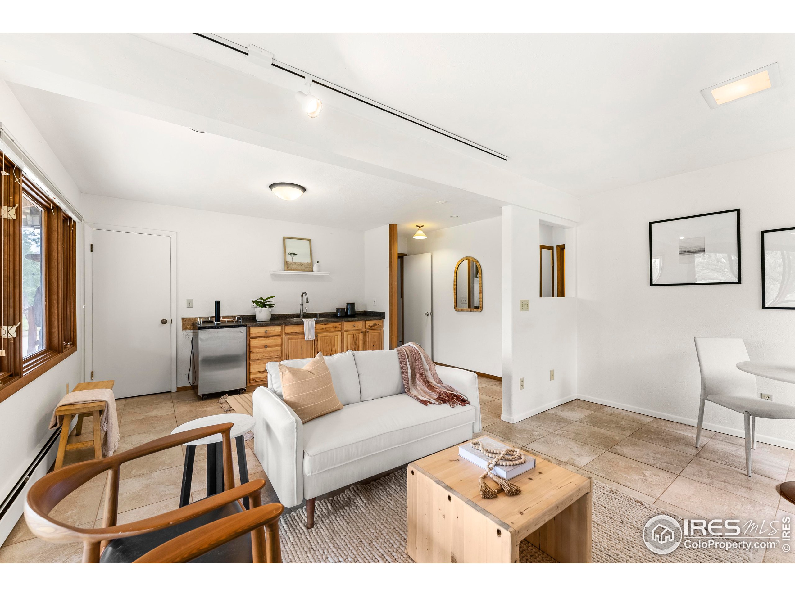 449 Mountain Meadows Rd